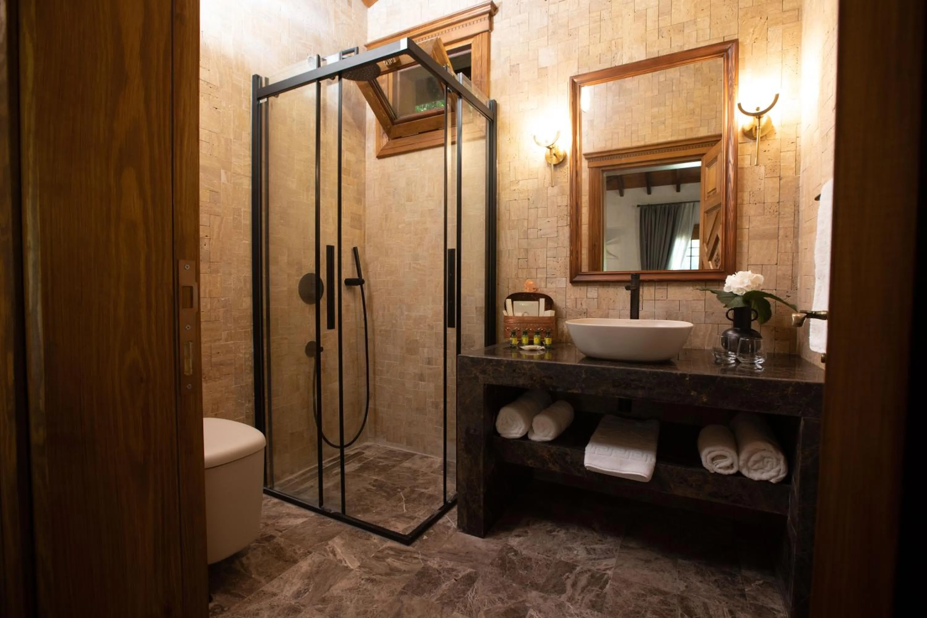 Shower in Casa Giallo Managed By Dedeman