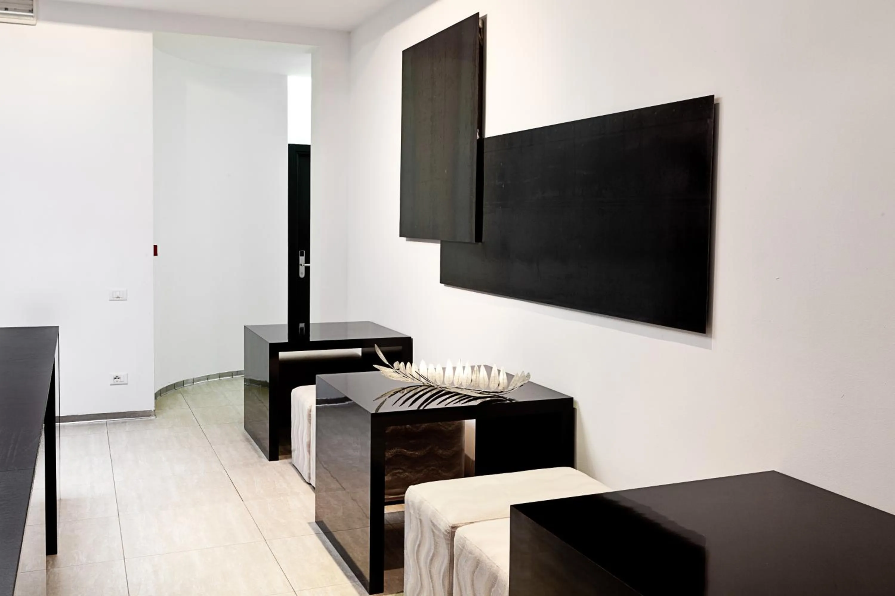 Communal lounge/ TV room, Bed in Muà Boutique Bologna