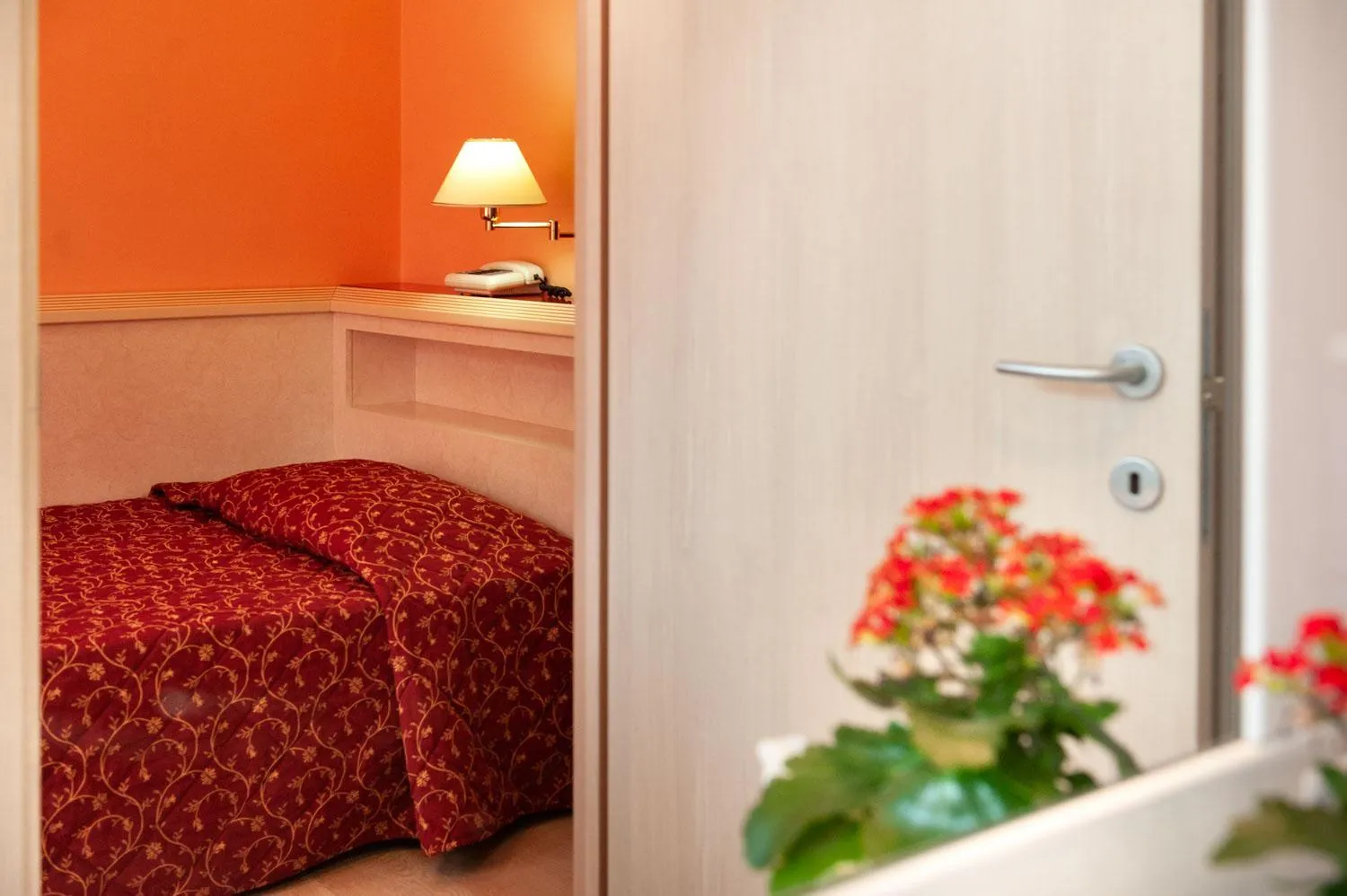 Bed in Hotel Mondial