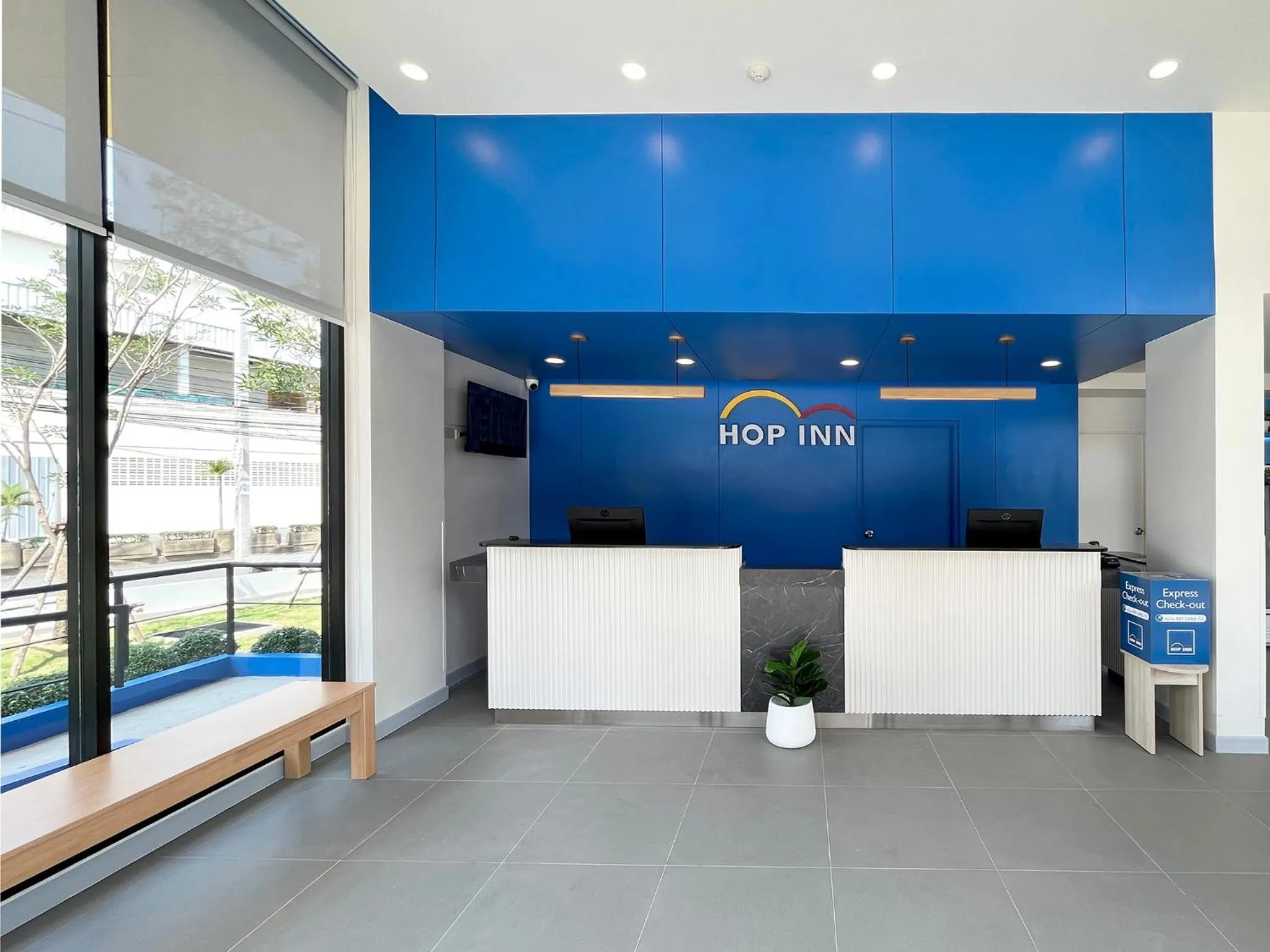 Lobby or reception in HOP INN Bangkok Onnut Station
