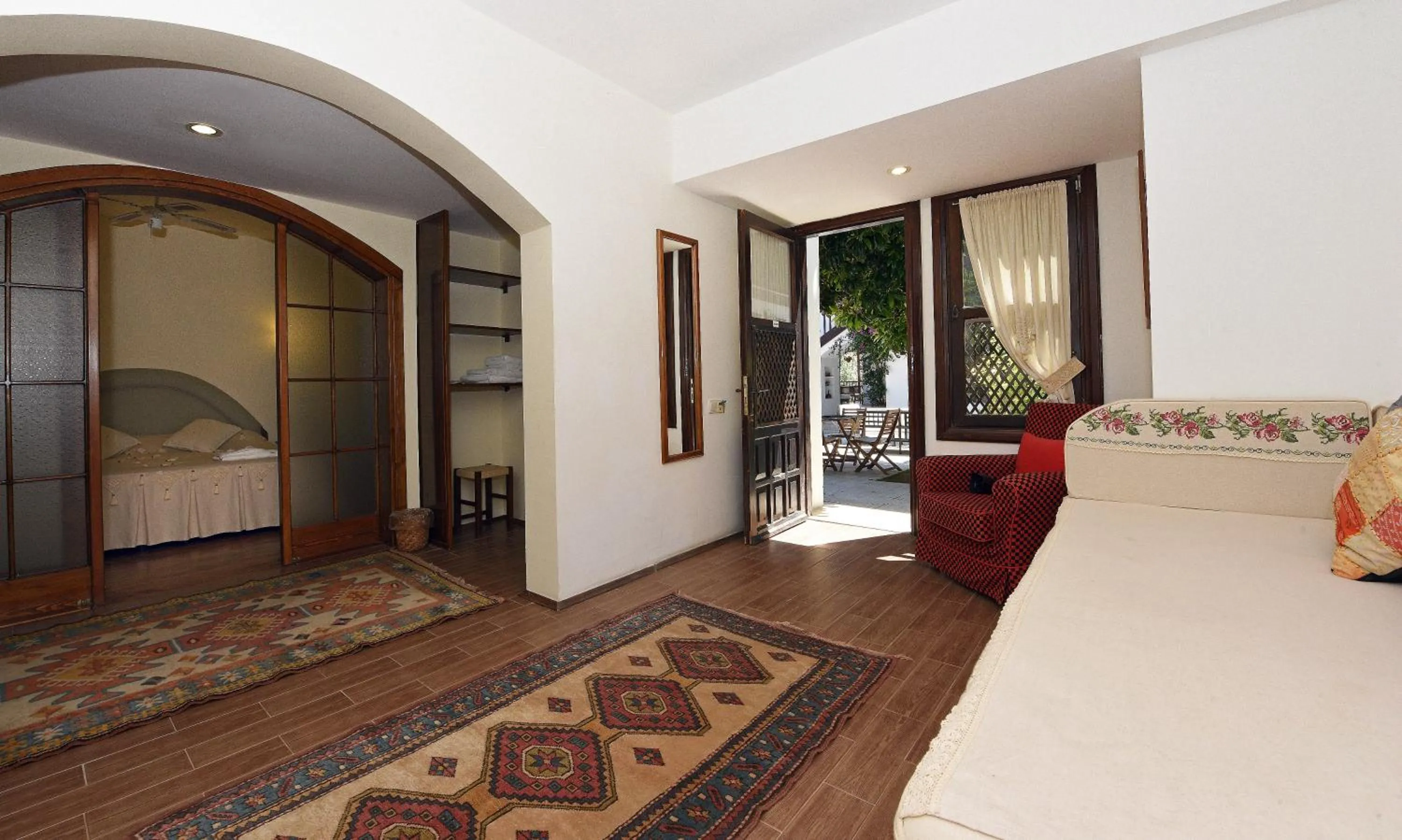 Photo of the whole room, Bed in Villa Konak Hotel