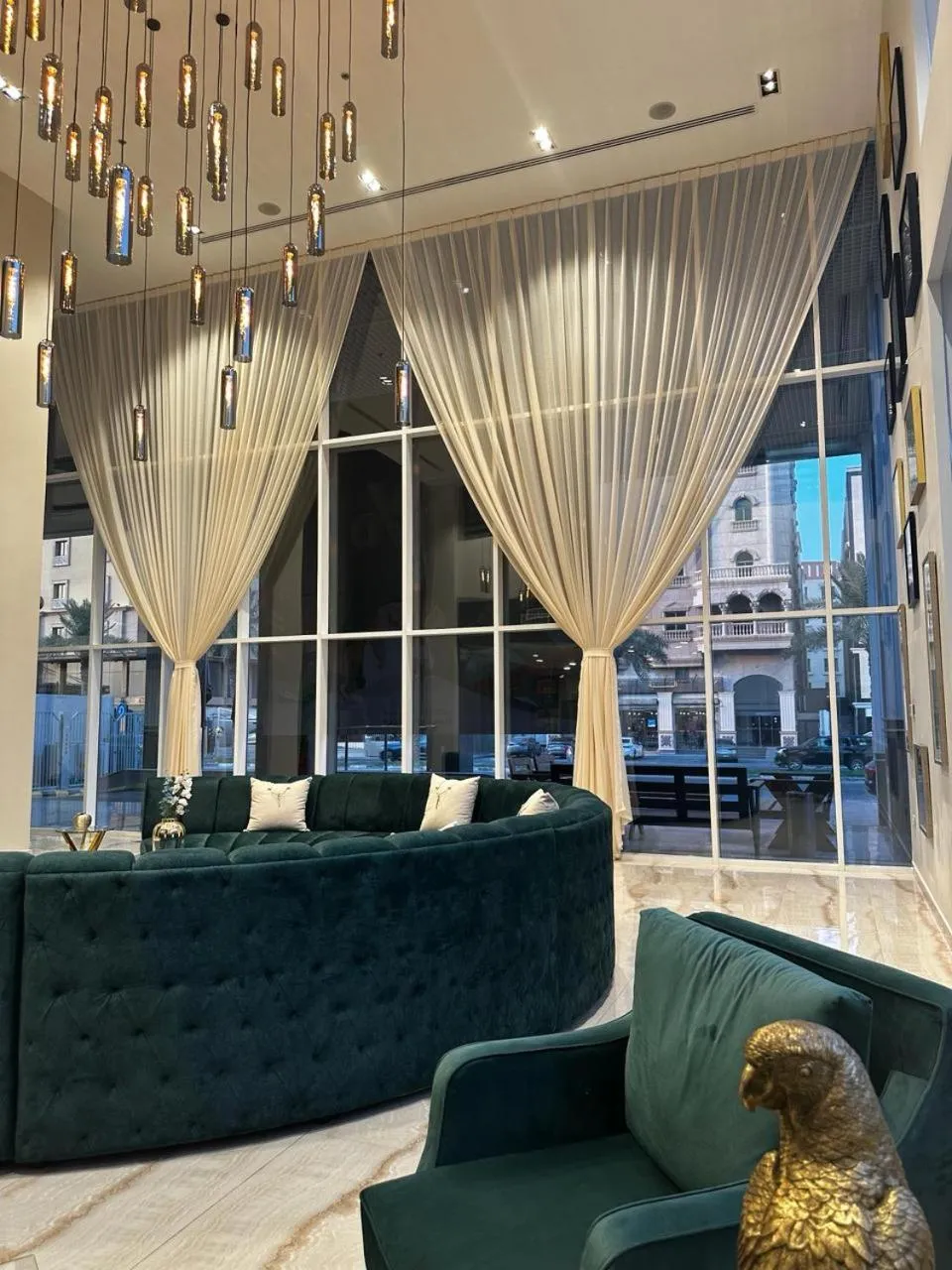 Seating area in Eliana Hotel