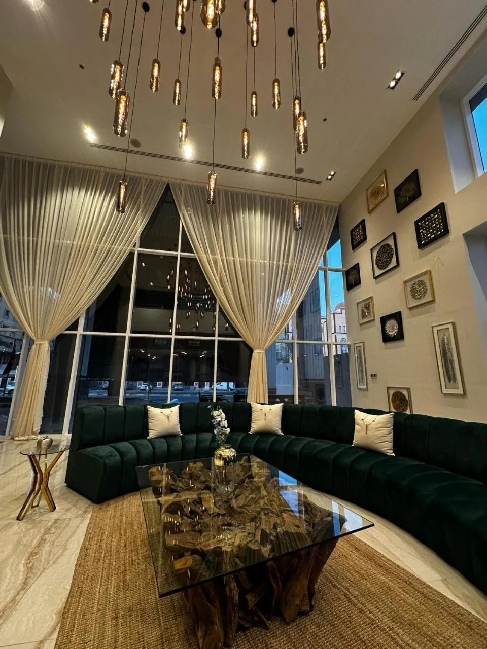 Seating area in Eliana Hotel