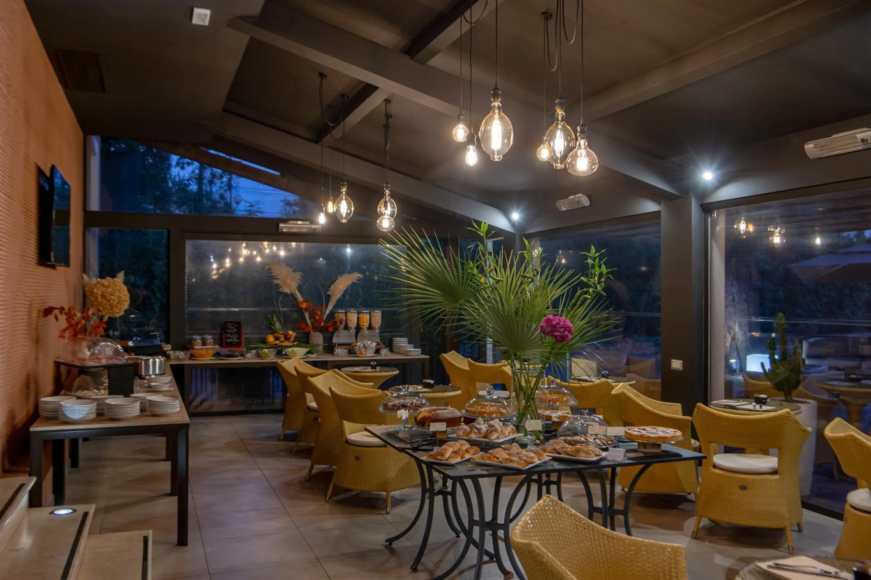 Breakfast in Hotel Principe Torlonia