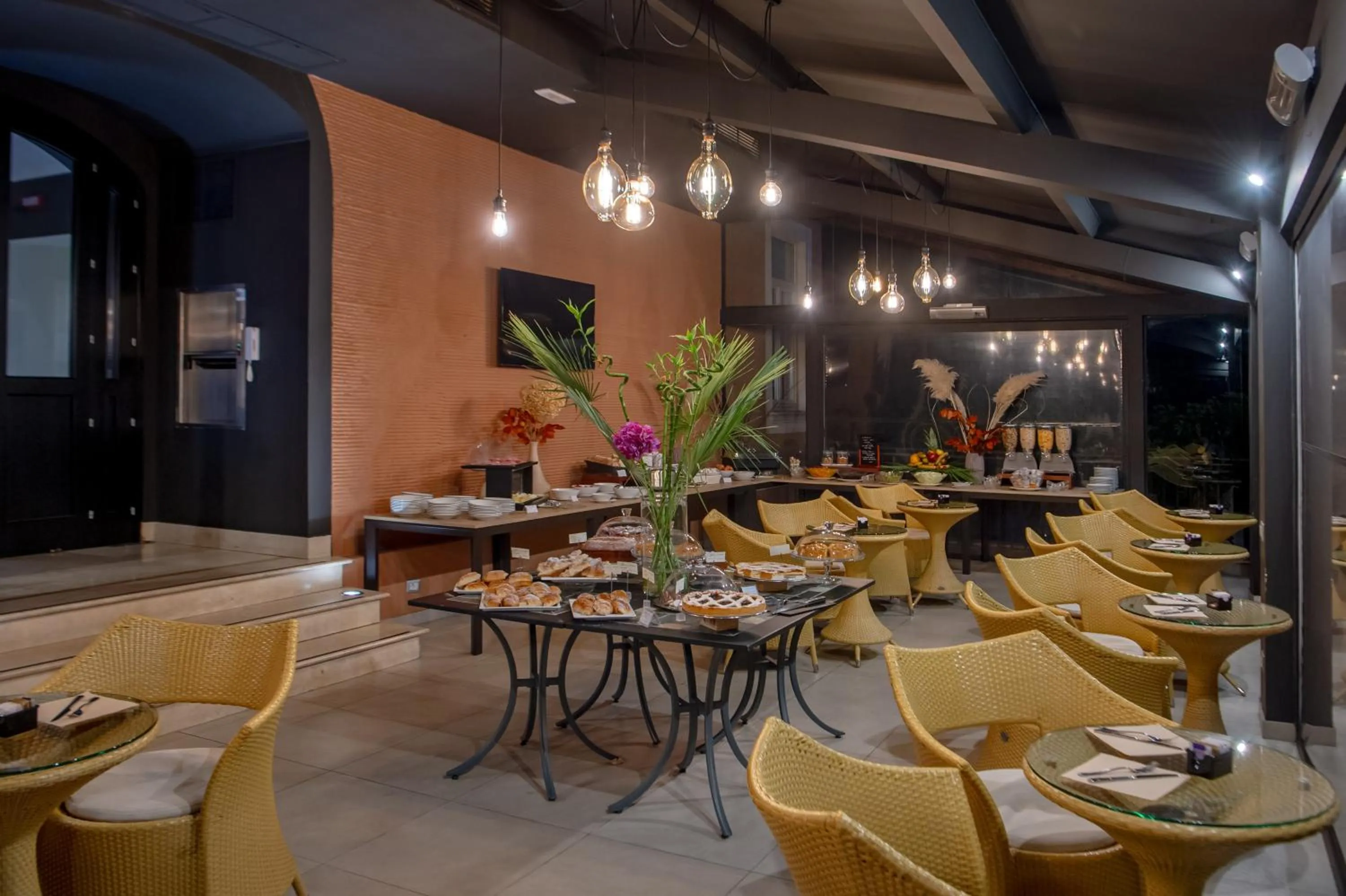 Breakfast in Hotel Principe Torlonia