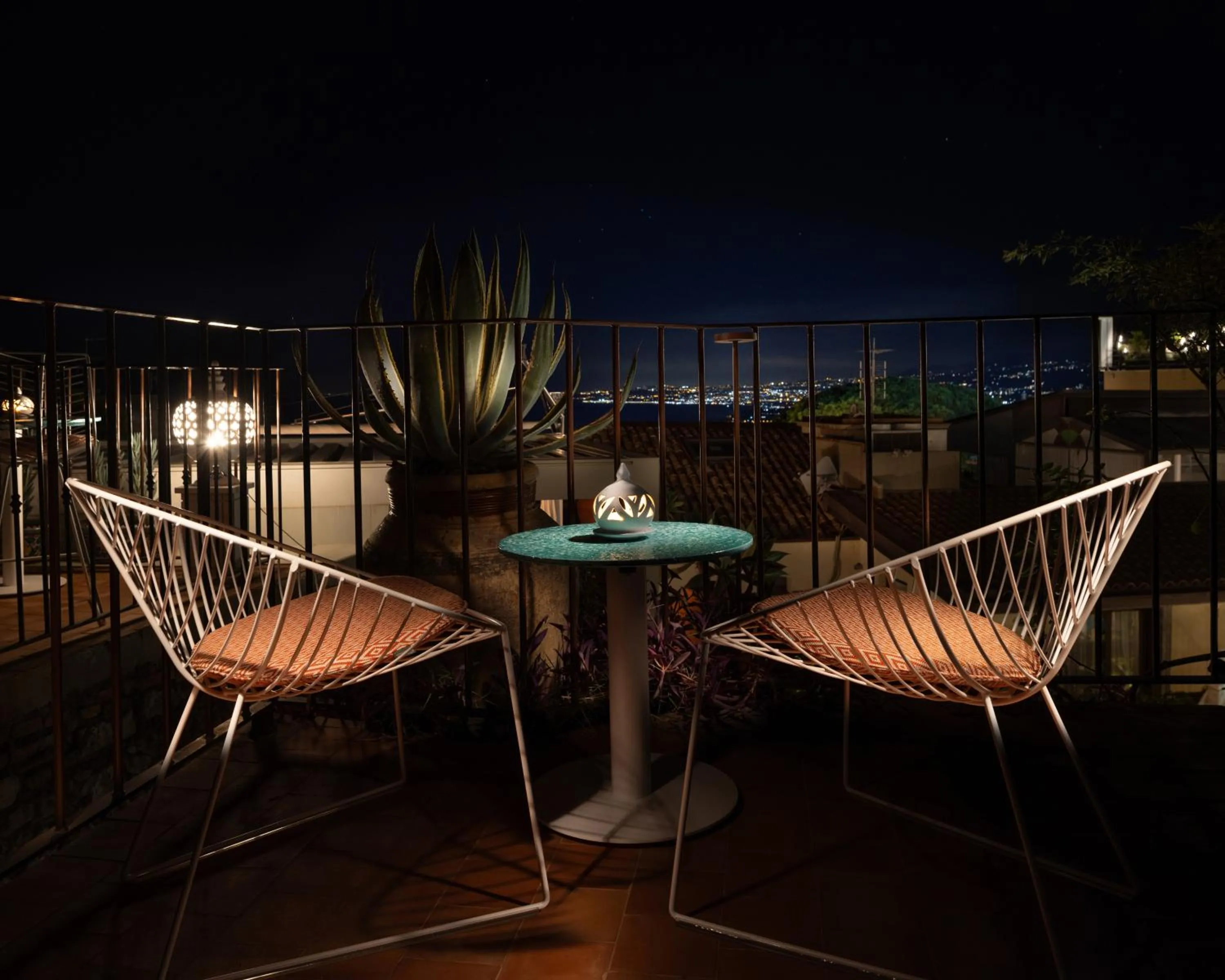 Night in Hotel Villa Taormina