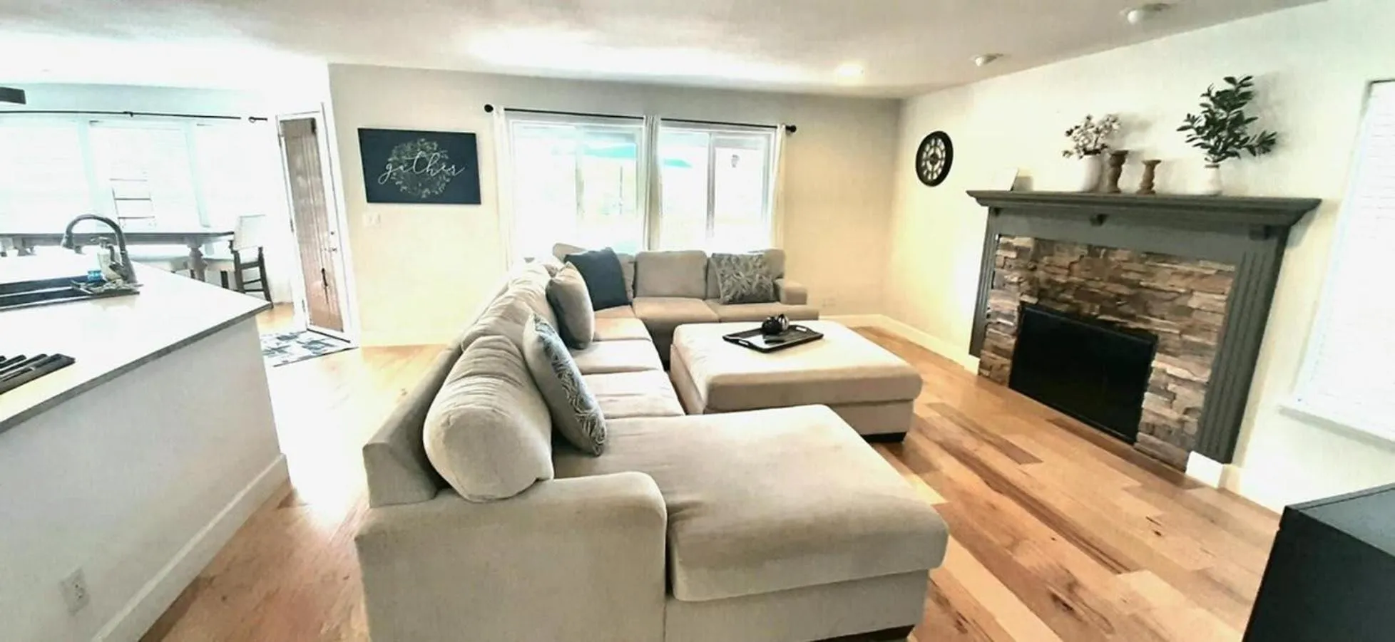 Chef's Kitchen Pool Bright, Spacious 4 Bed