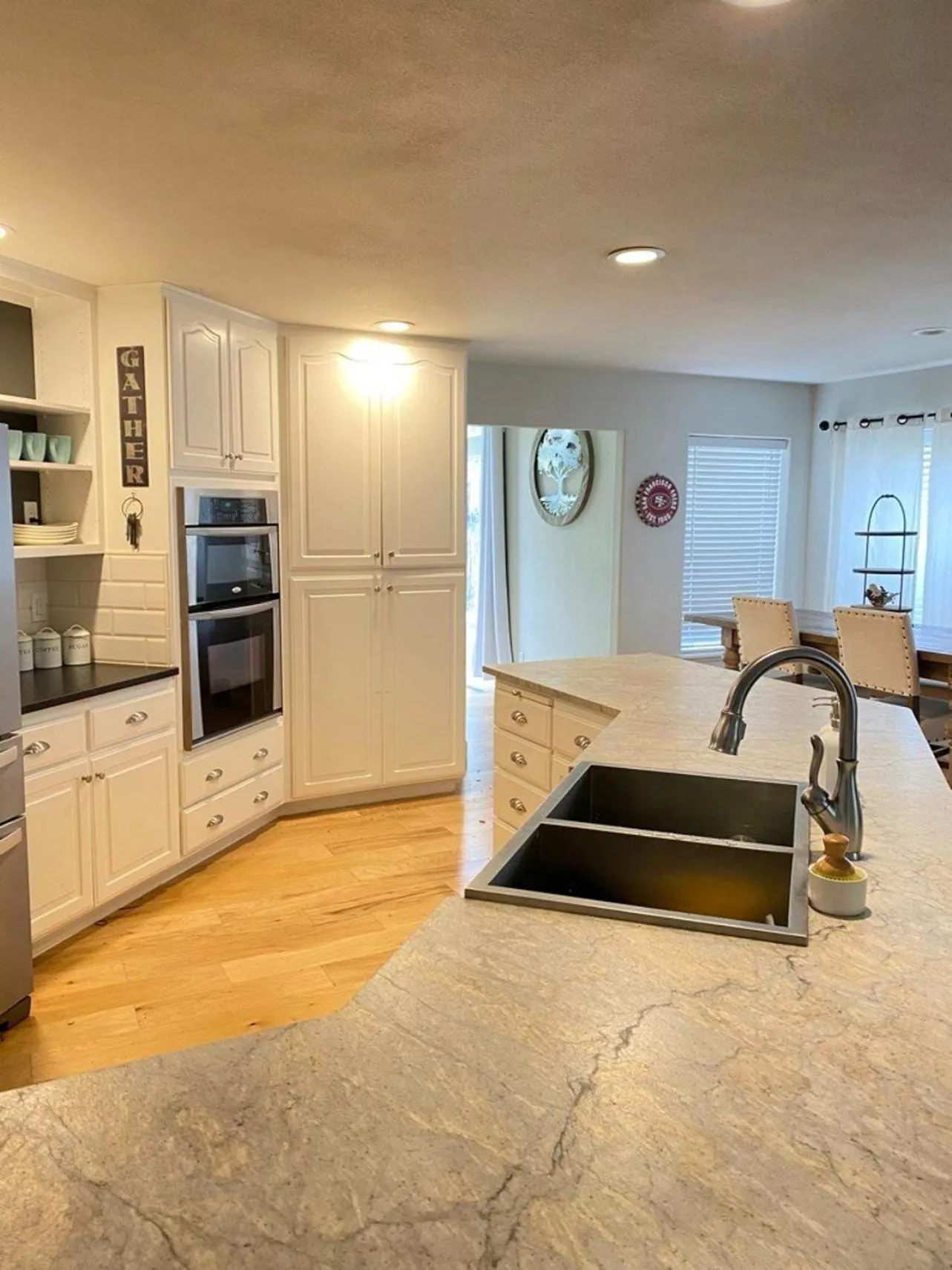 Chef's Kitchen Pool Bright, Spacious 4 Bed