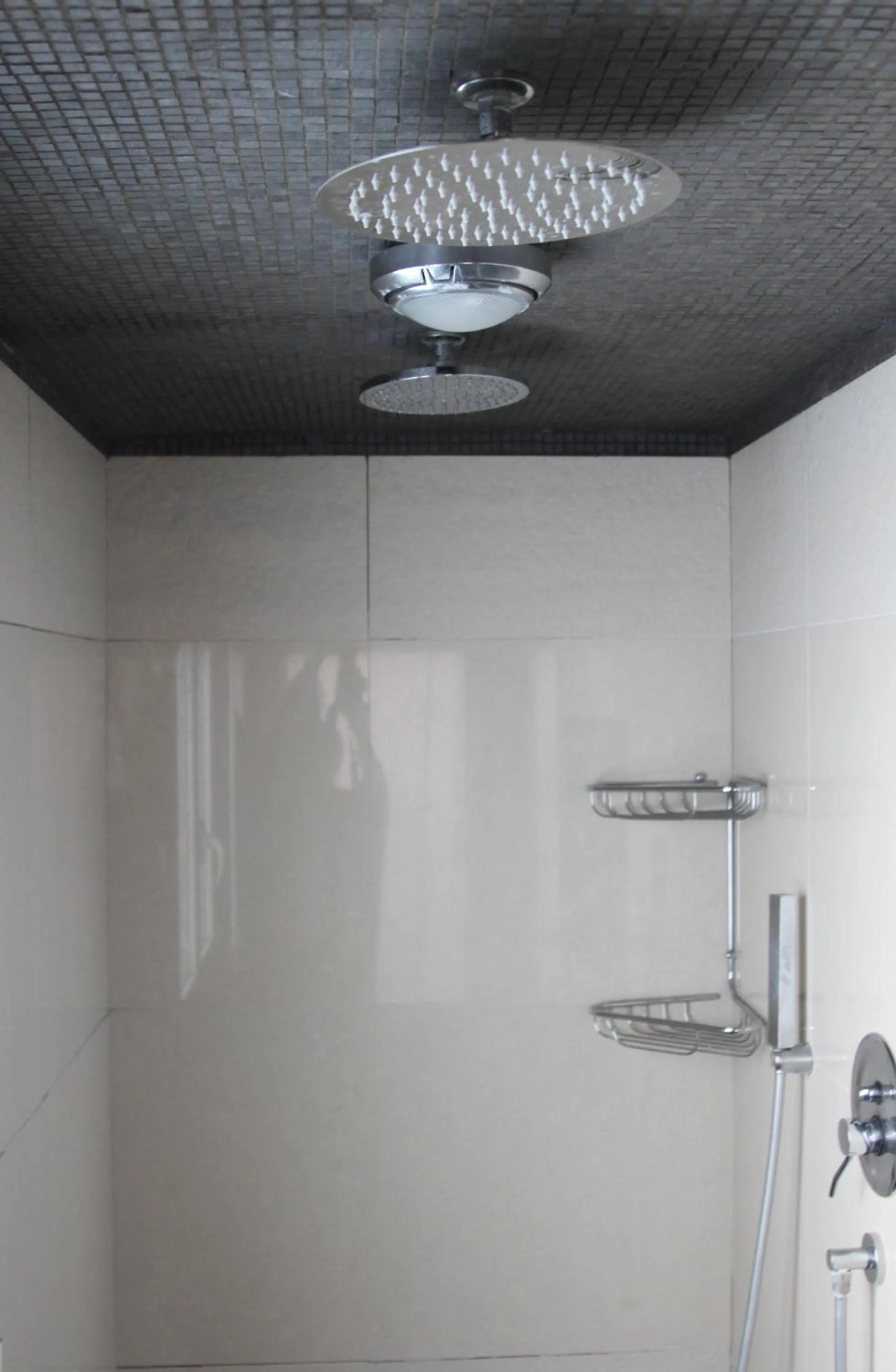 Shower in Hotel Il Barocco
