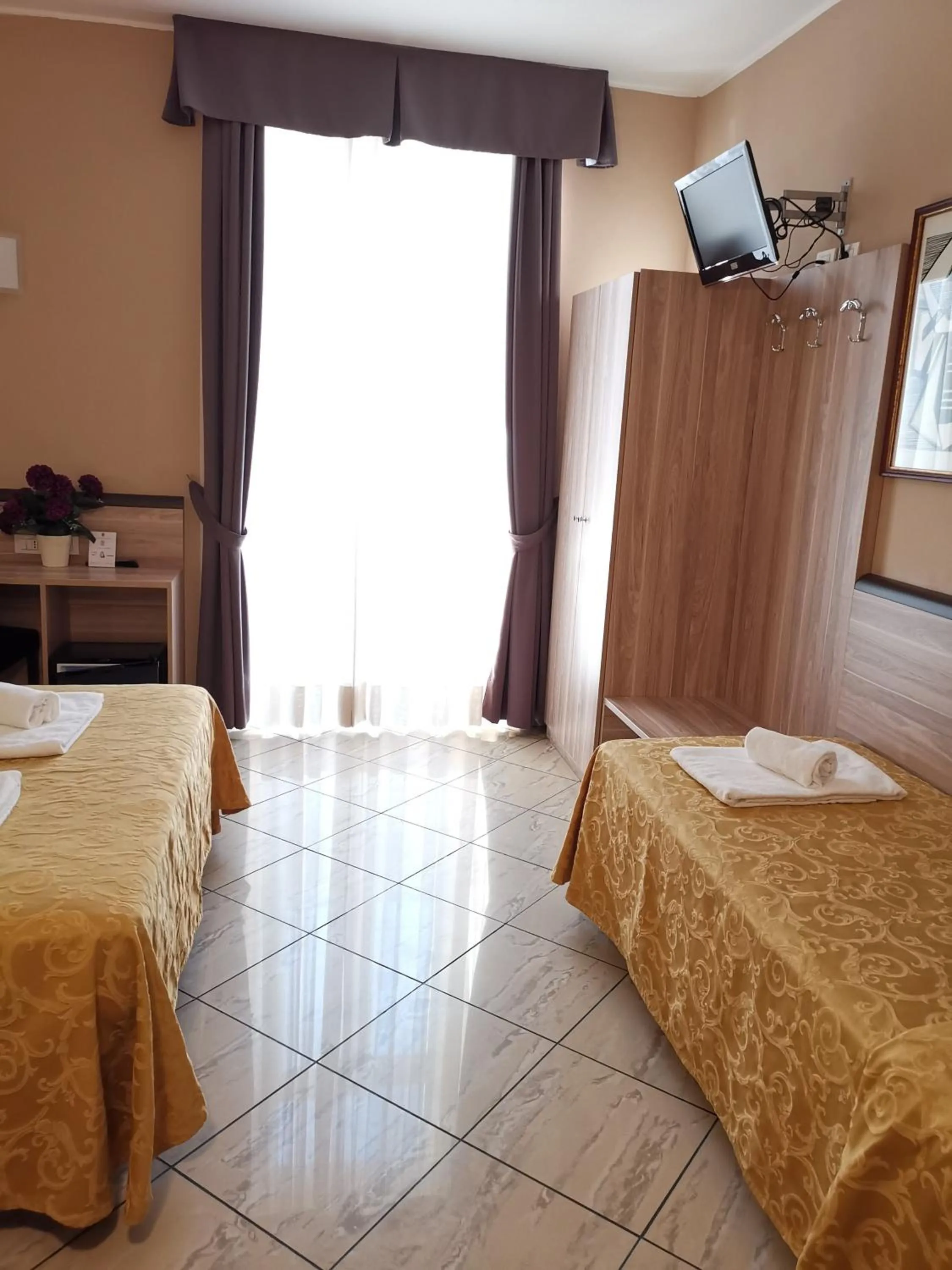 Bedroom, Bed in Hotel Brianza