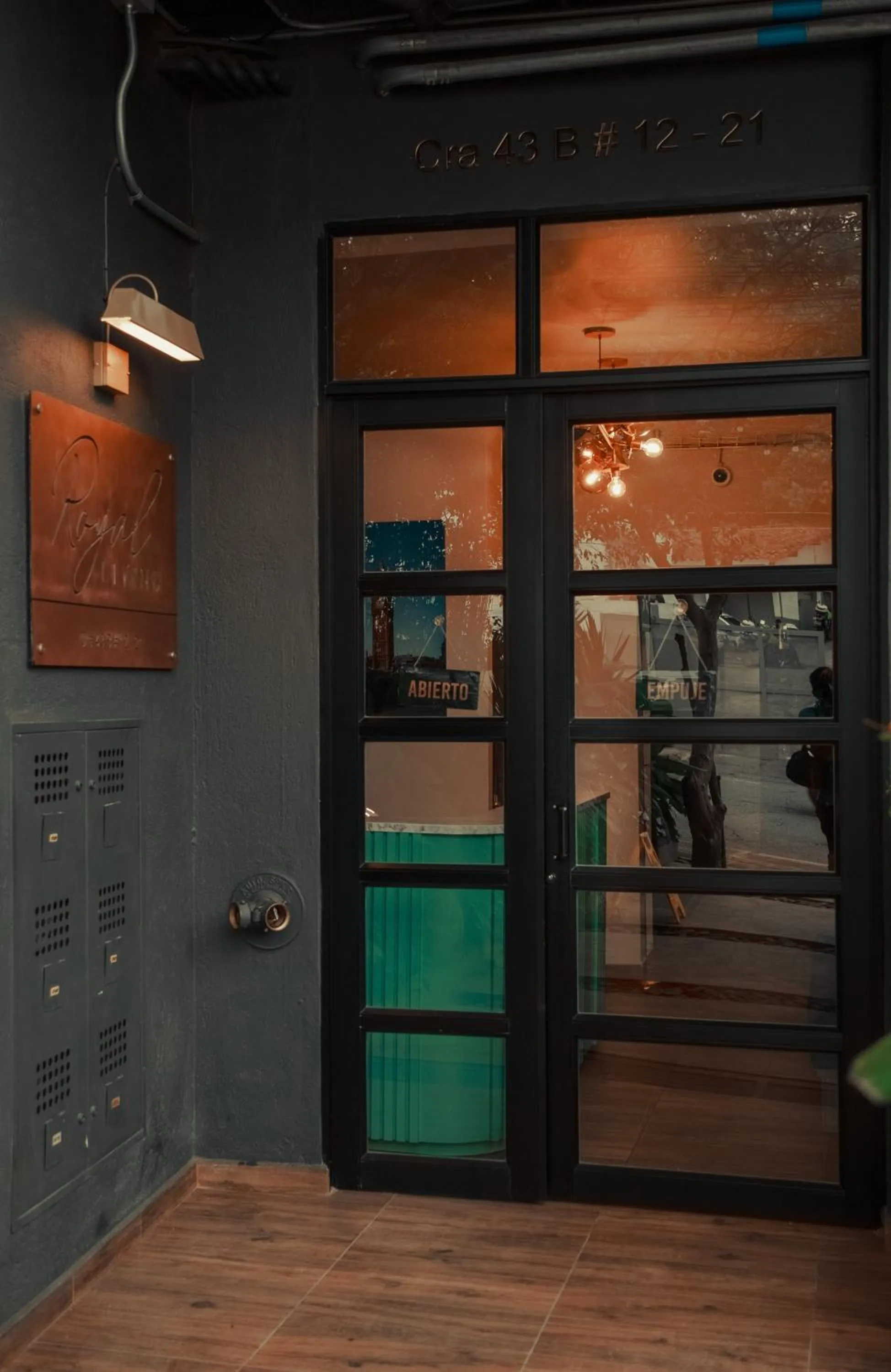 Property building in Royal Living Poblado