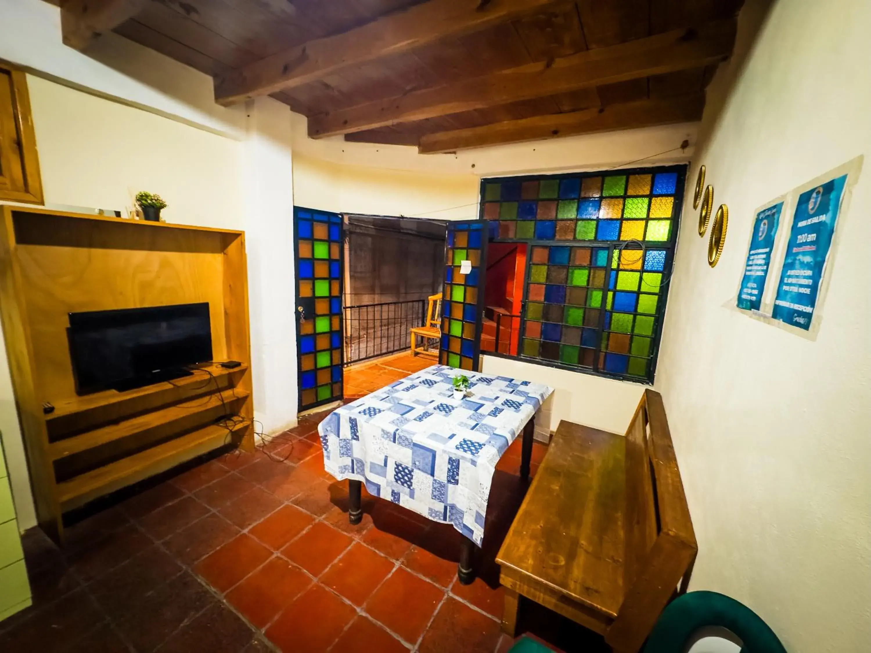 Bed in 8-Bed Dormitory Room in Hostal Dulces Sueños Bed in 8-Bed Dormitory Room in Hostal Dulces Sueños