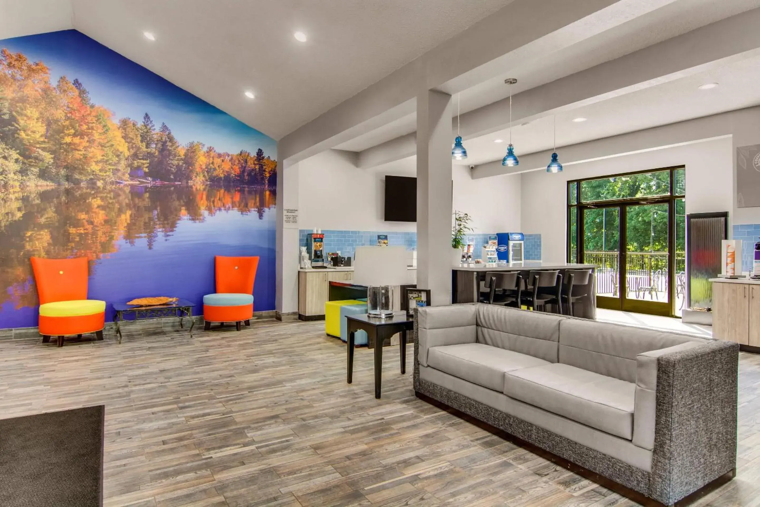 Lobby or reception in Clarion Pointe on the lake Clarksville-South Hill West Lobby or reception in Clarion Pointe on the lake Clarksville-South Hill West