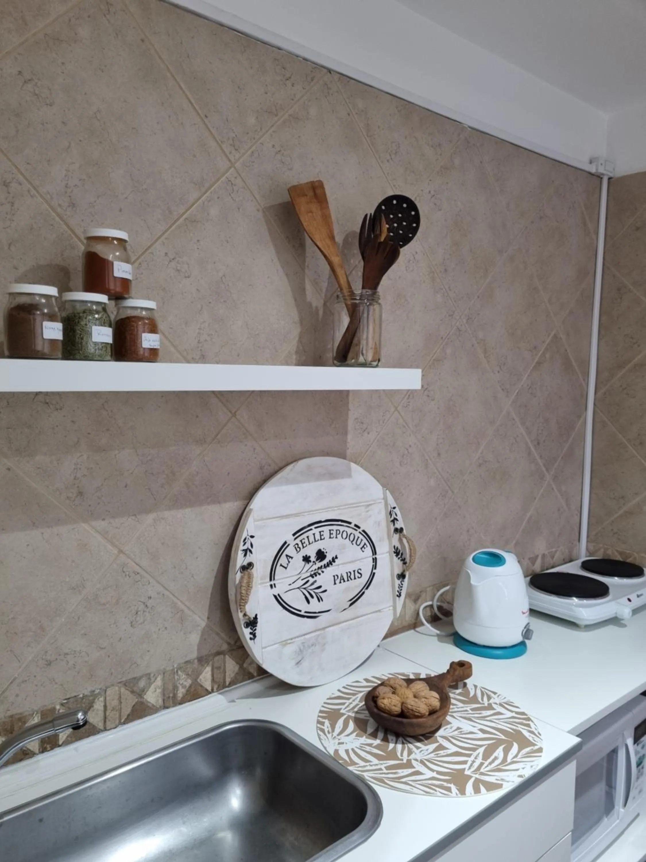 Kitchen or kitchenette in Isla Bonita Suites