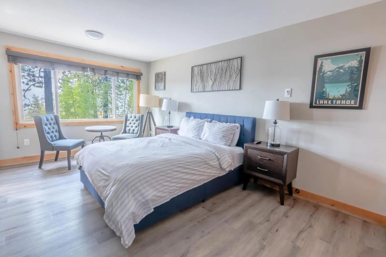 Bed in Lakeside Hotel room #6 in Kings Beach