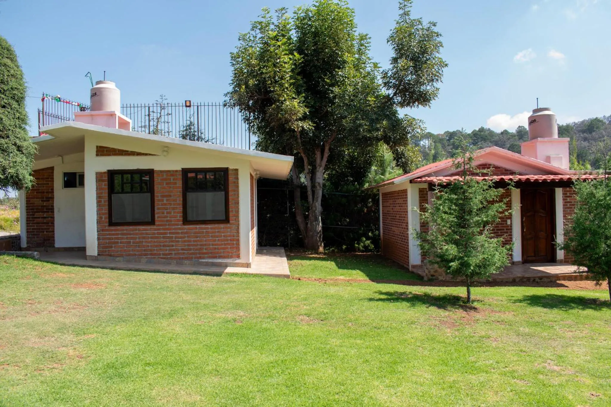 Property building in Finca Marix, Villa del Carbón
