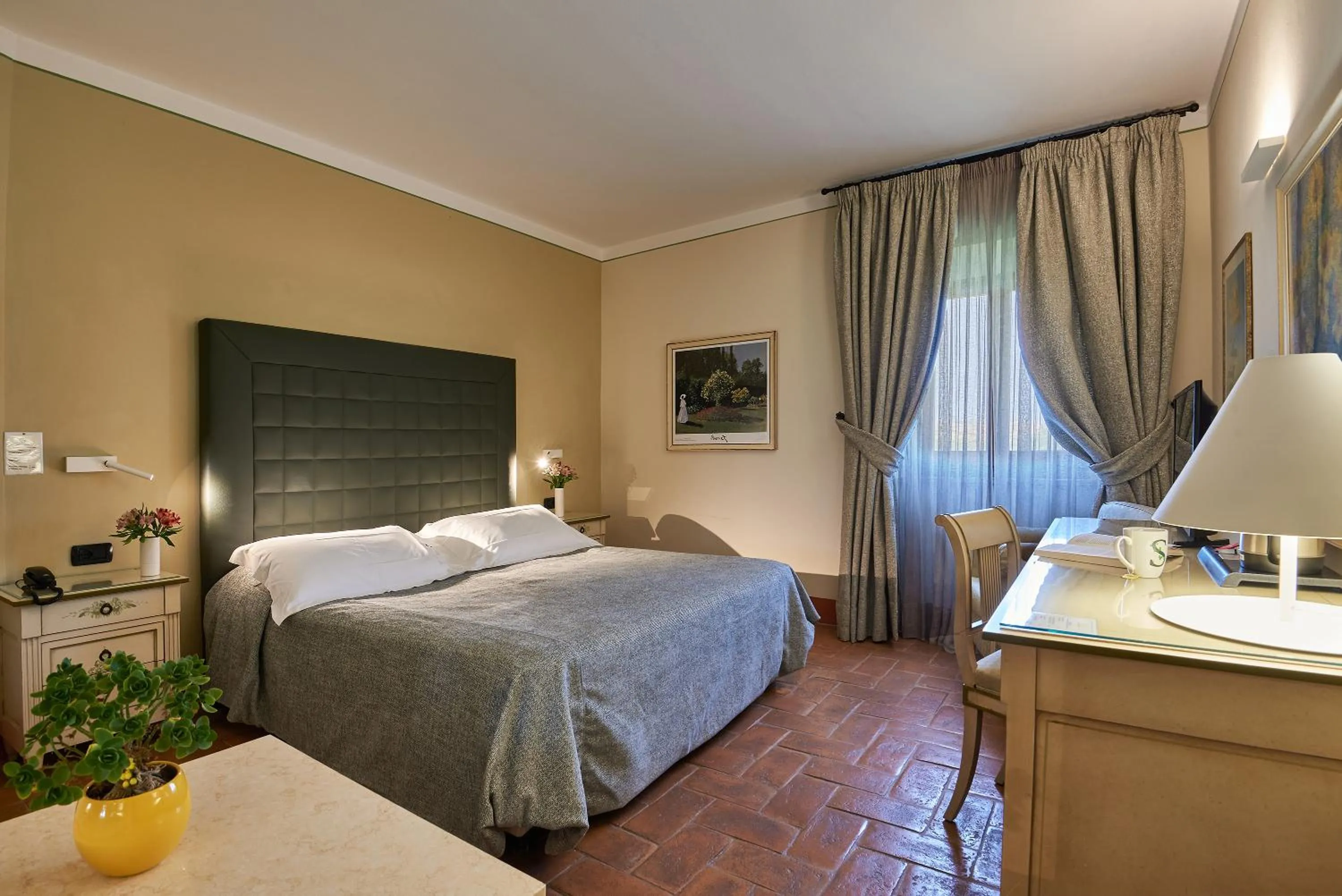 Seating area, Bed in Relais Osteria Dell'Orcia