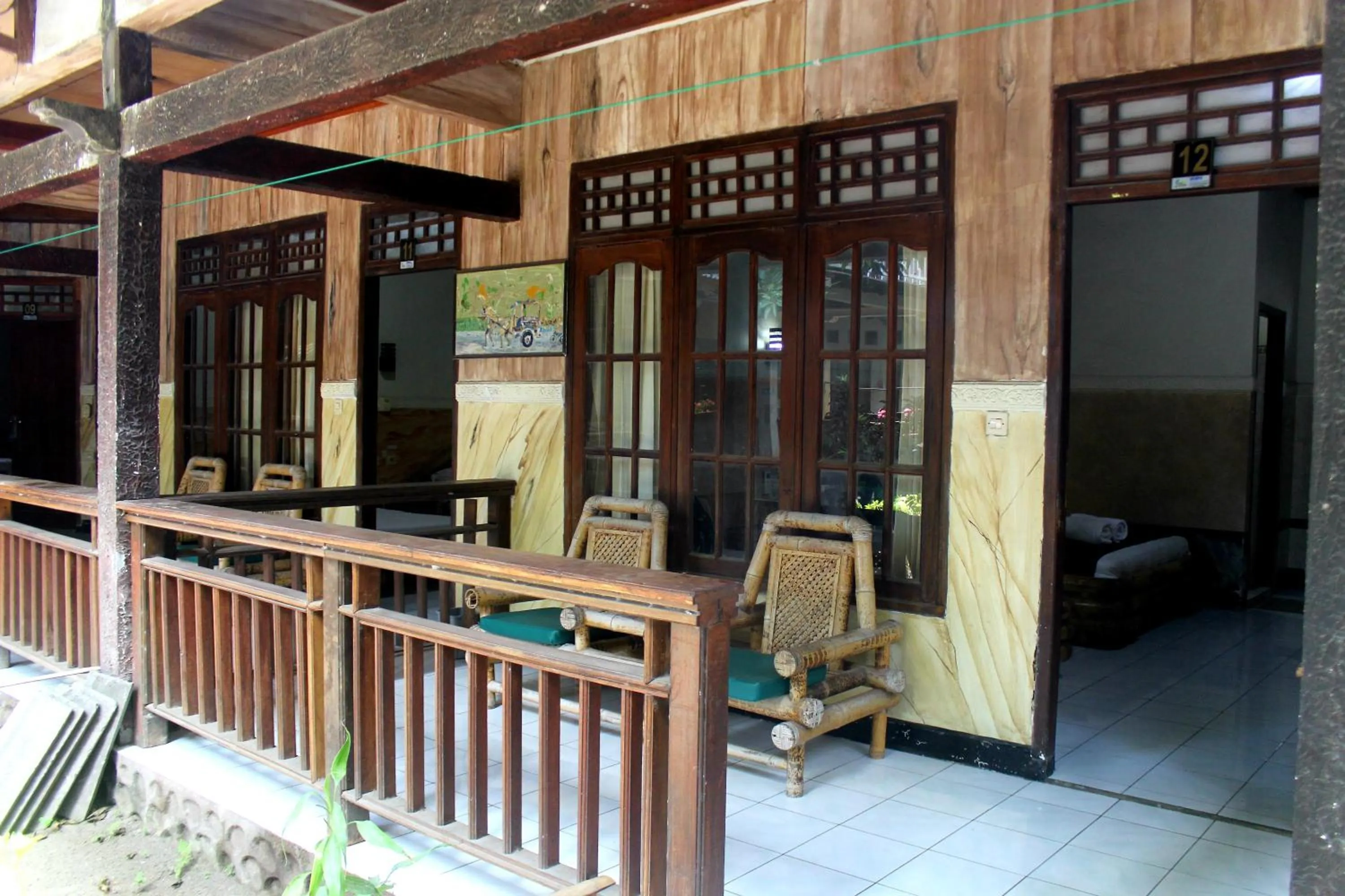 Patio in Gili Beach Wind