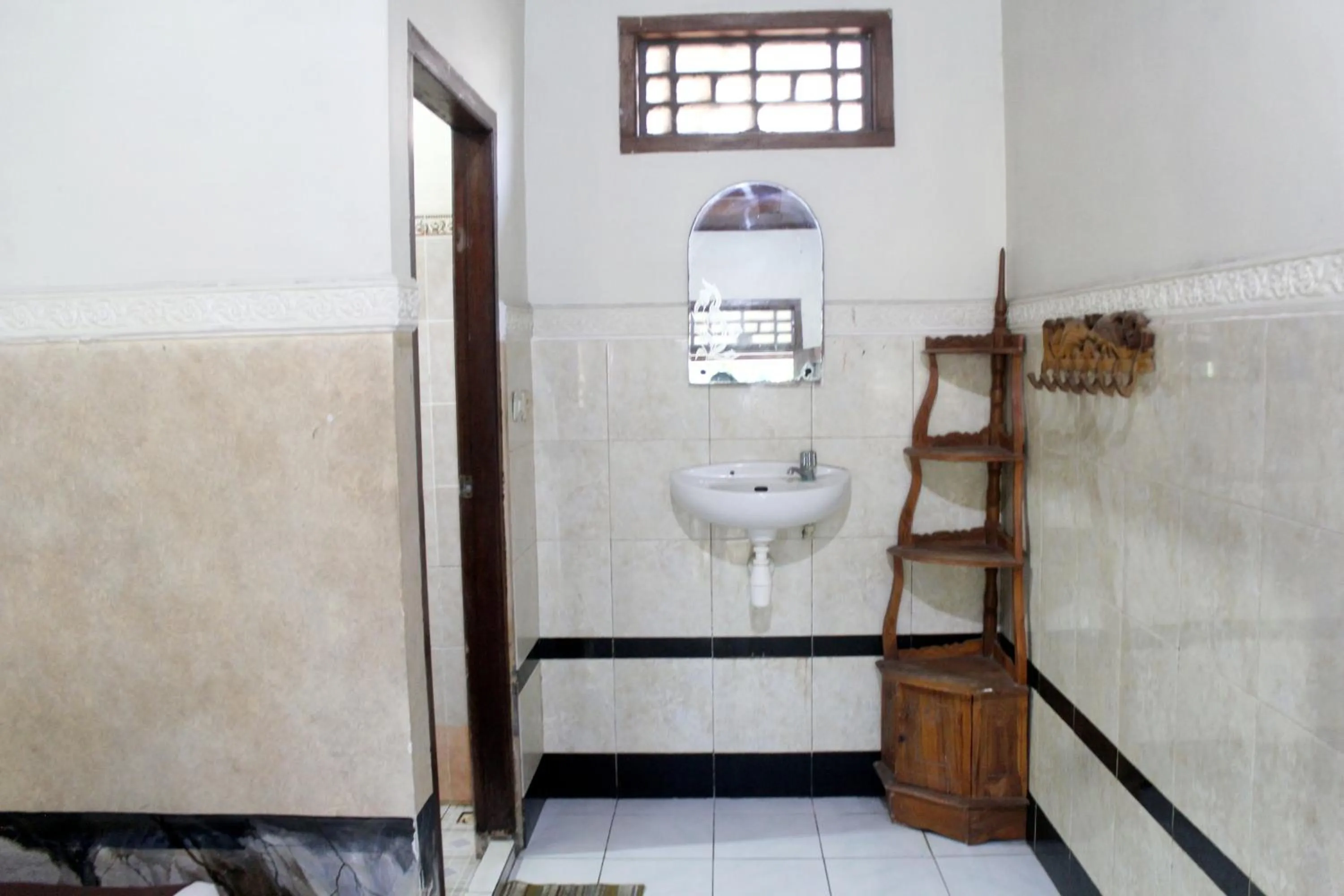 Bathroom in Gili Beach Wind