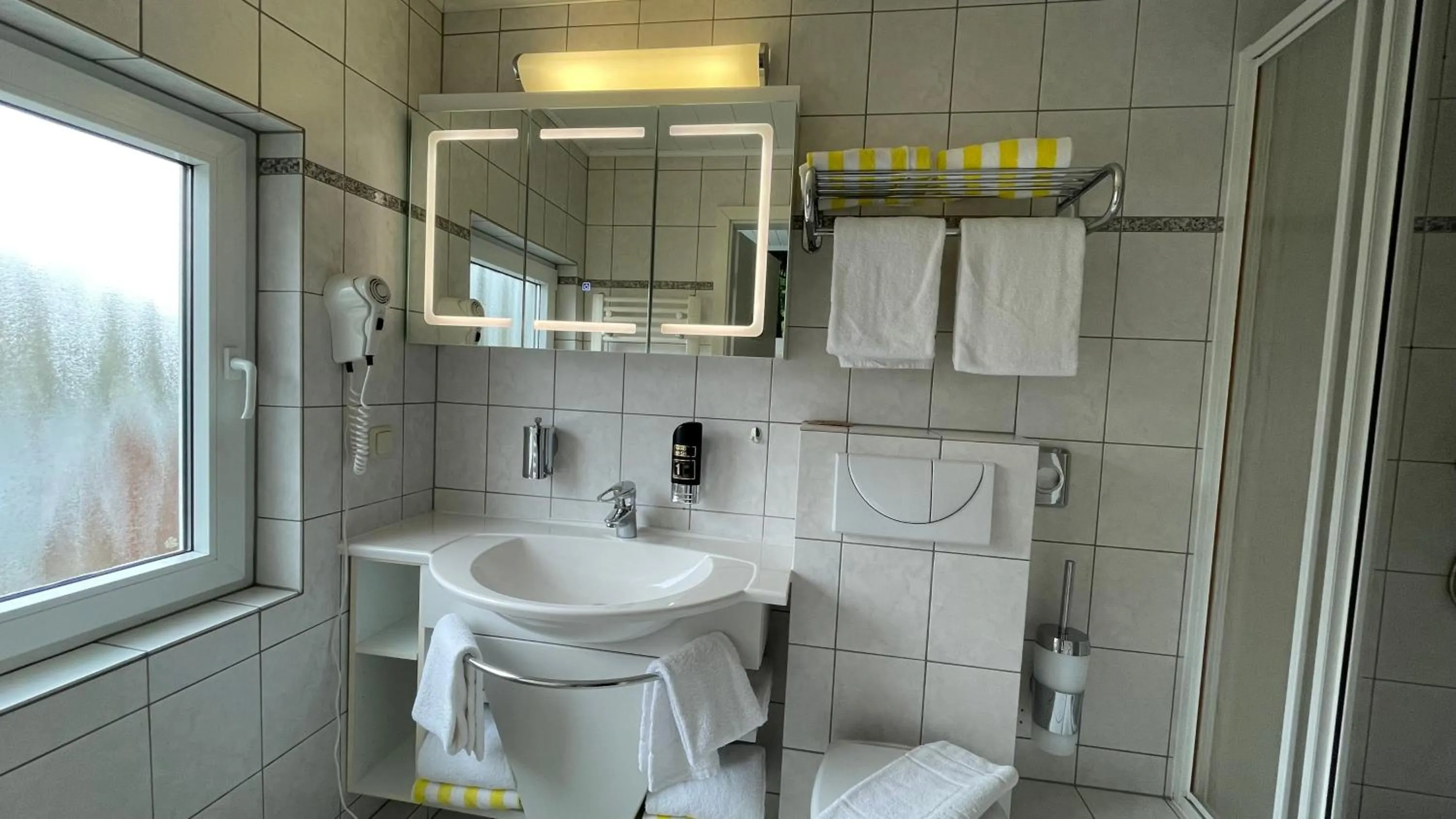 Bathroom in Hotel Paidion