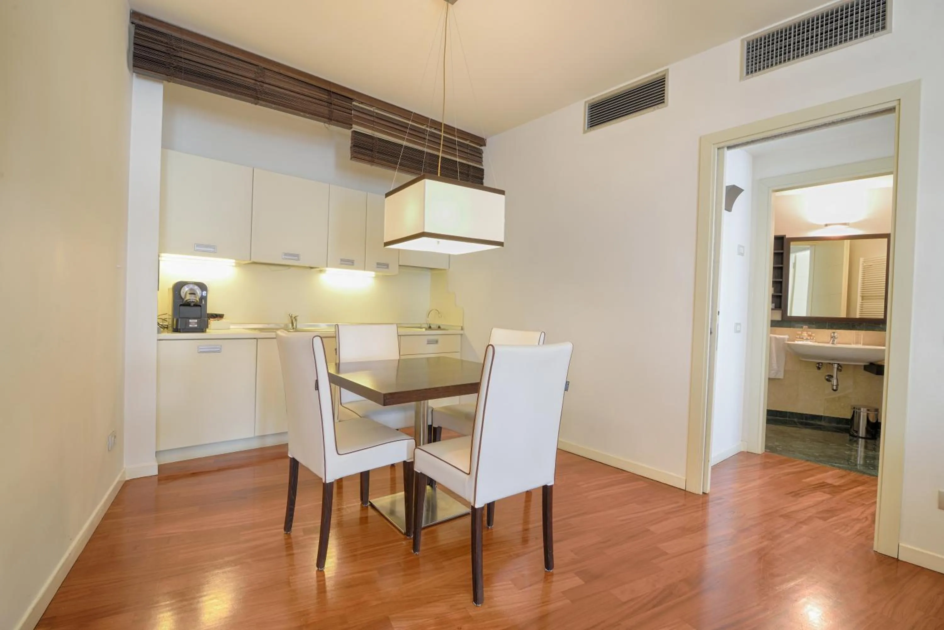 Kitchen or kitchenette in Eden Rock Resort