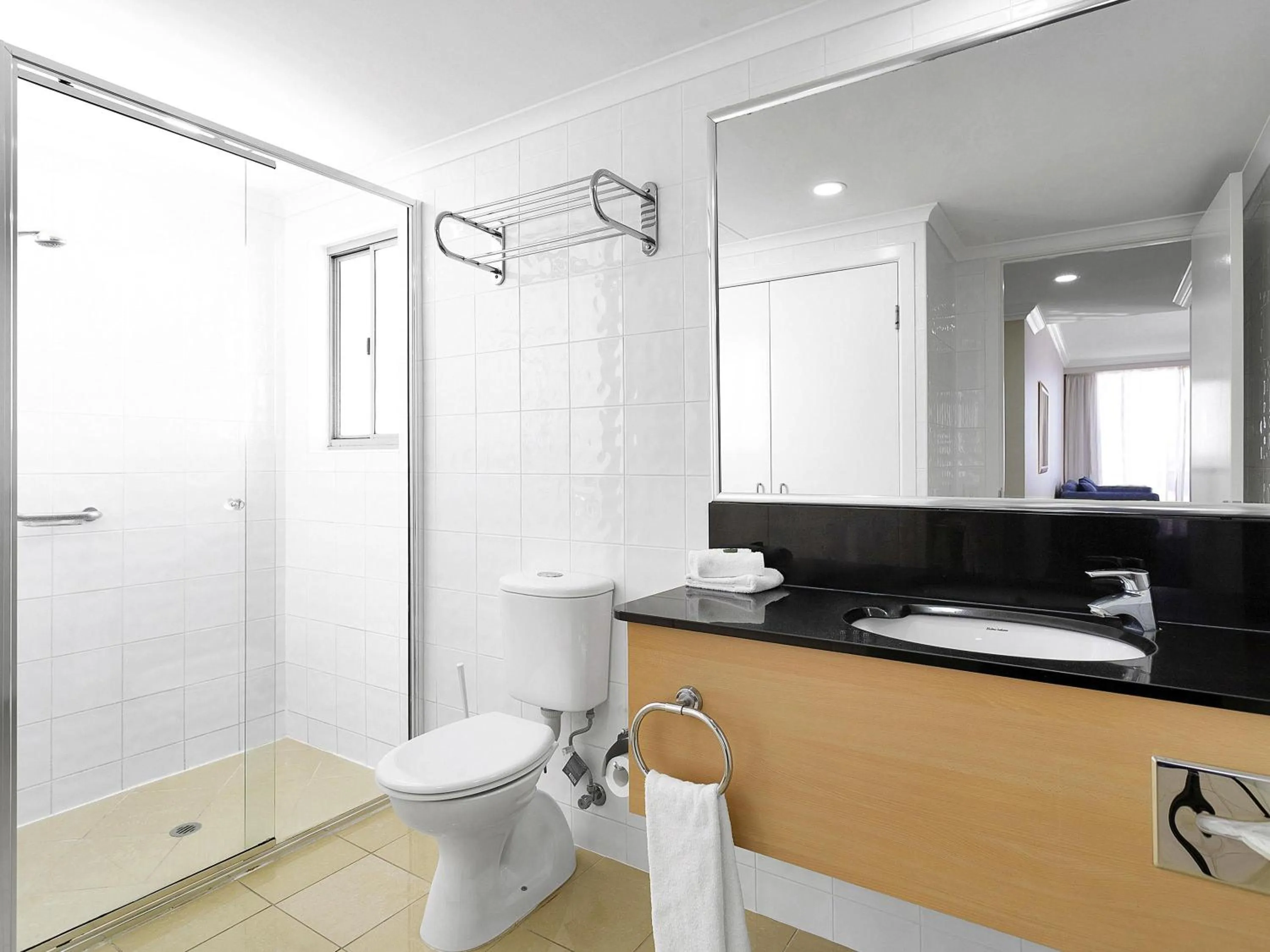 Bedroom in Mantra Mackay