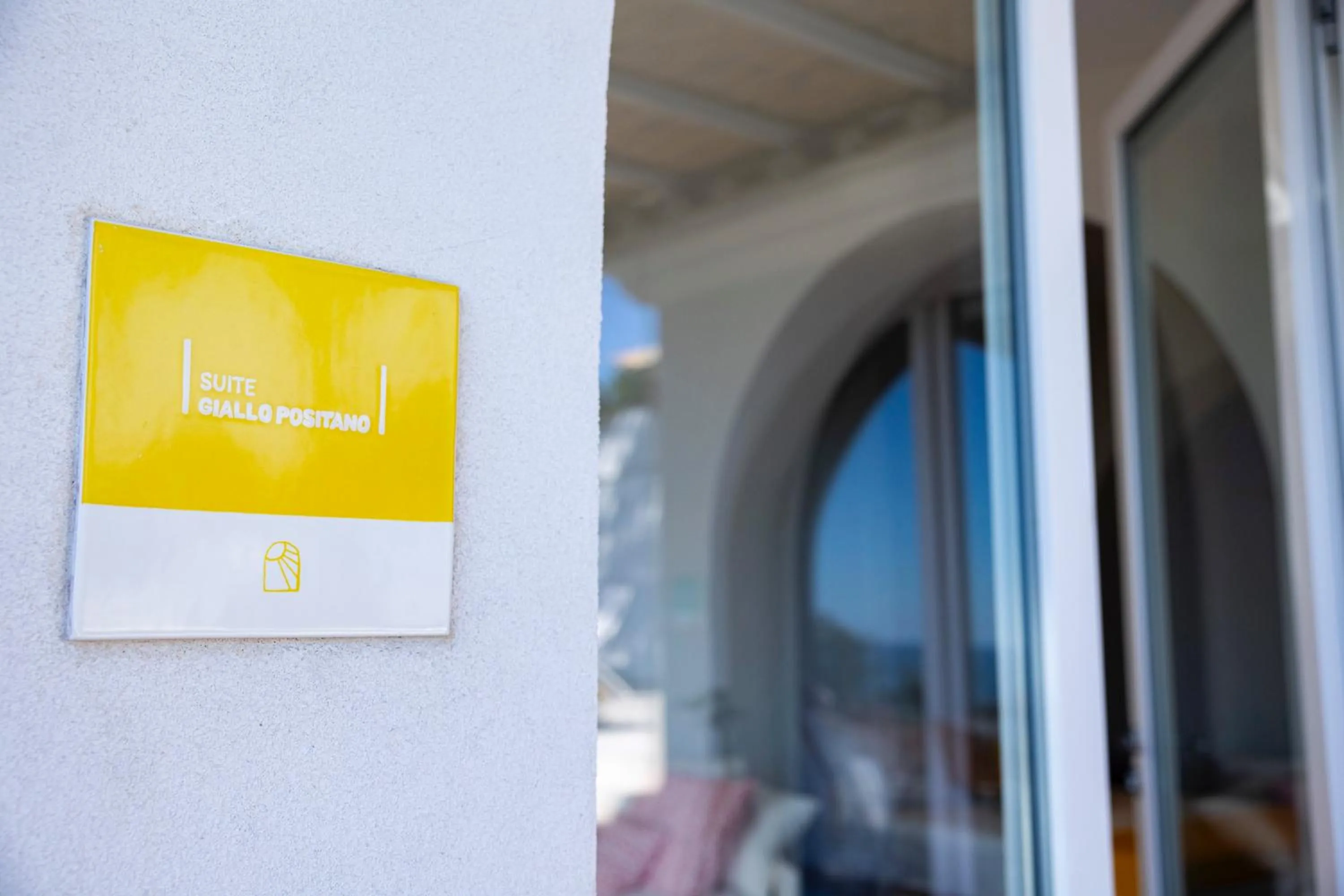 Lobby or reception in Decori Suites Amalfi Coast - Free Parking