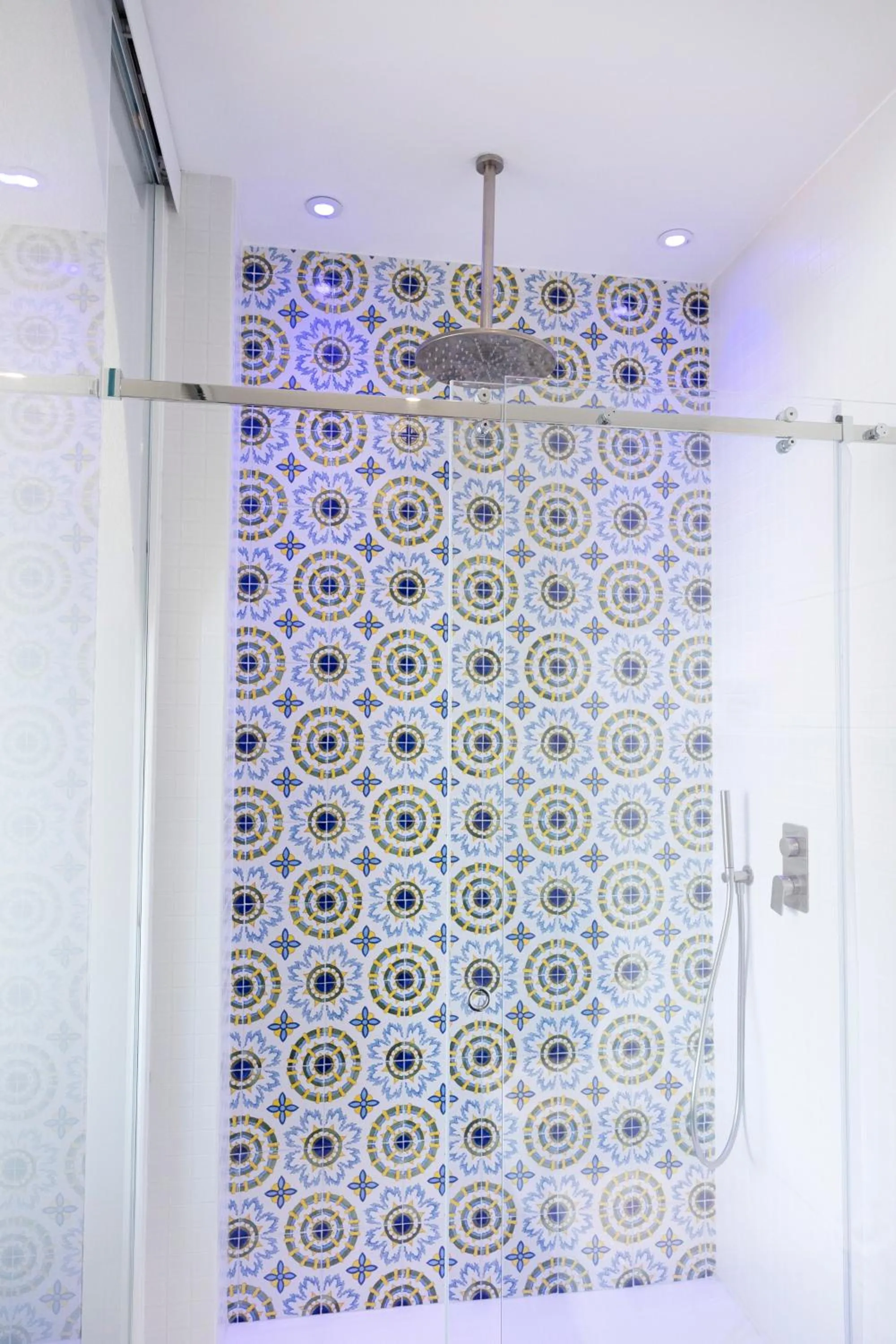 Bathroom in Decori Suites Amalfi Coast - Free Parking