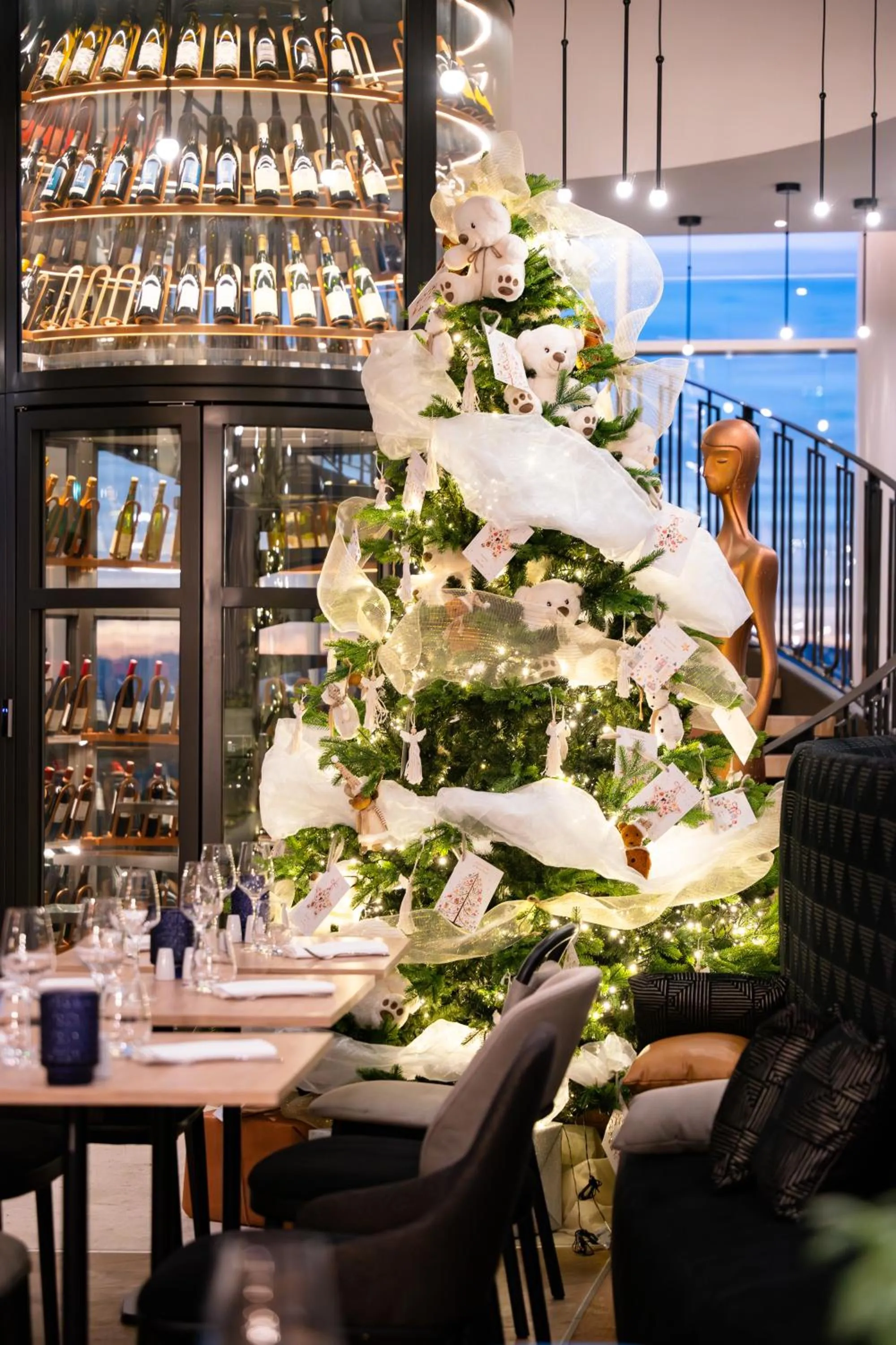 Restaurant/places to eat in AC Hotel by Marriott Strasbourg