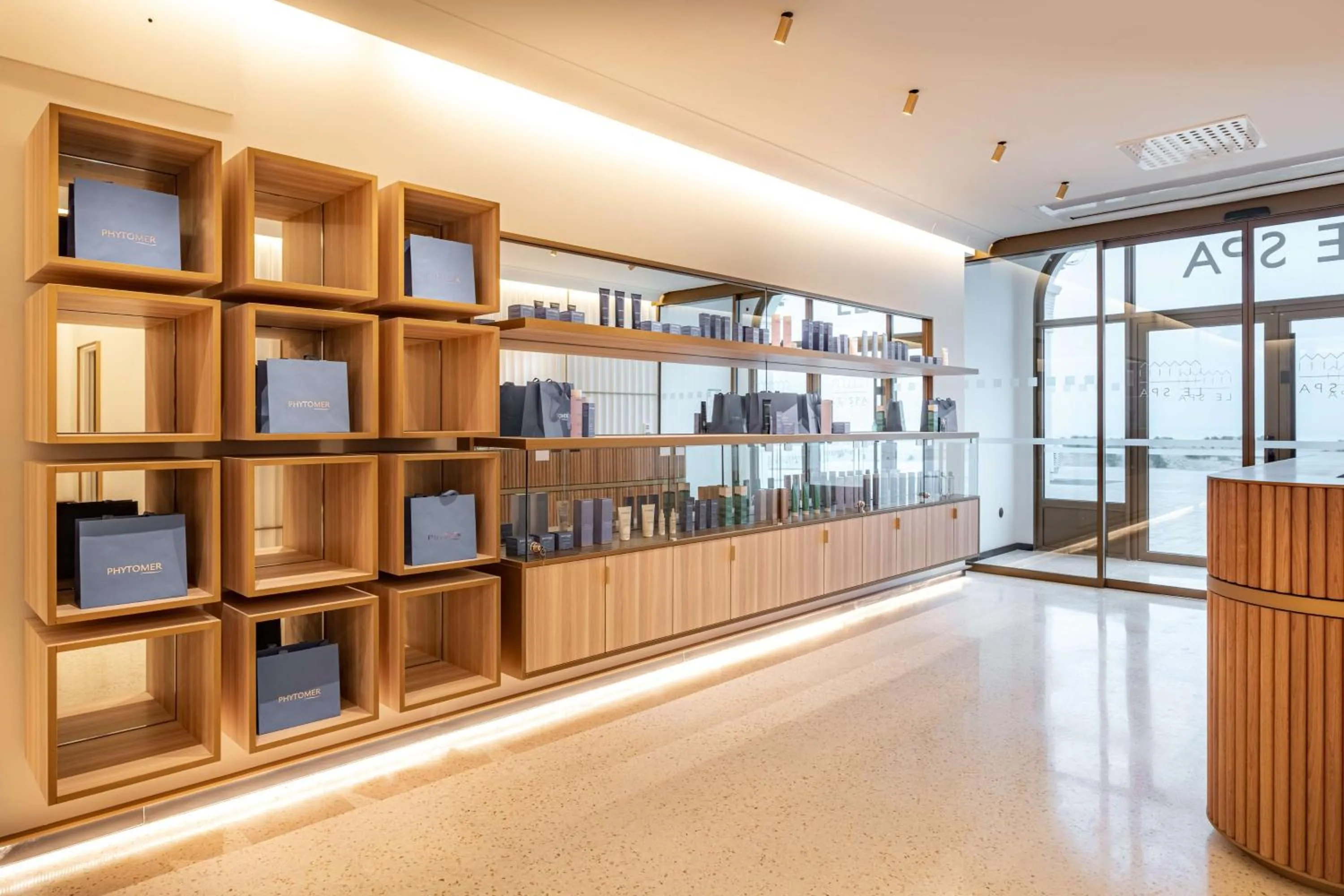 Spa and wellness centre/facilities in Radisson Blu Grand Hotel & Spa, Malo-Les-Bains