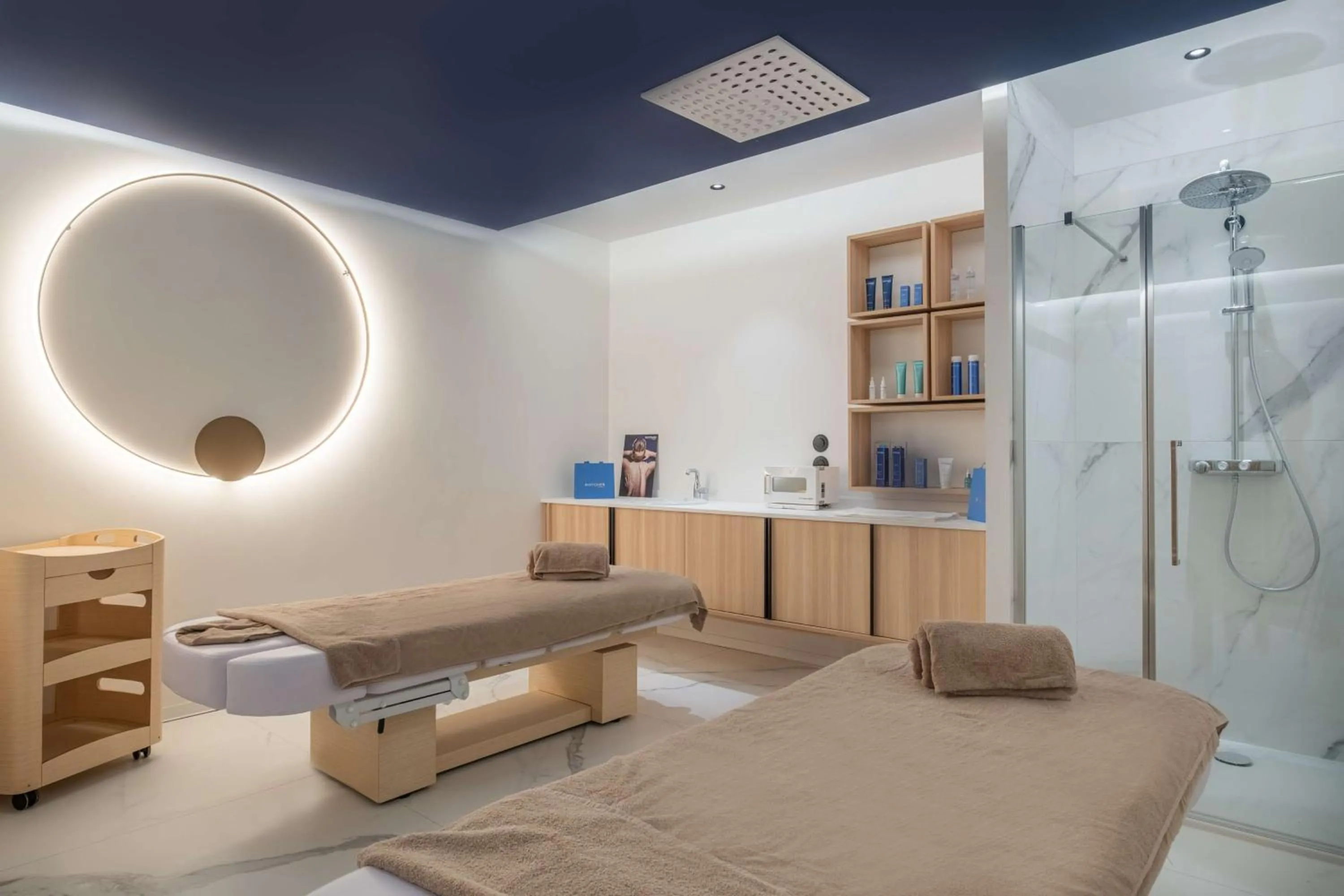 Spa and wellness centre/facilities in Radisson Blu Grand Hotel & Spa, Malo-Les-Bains