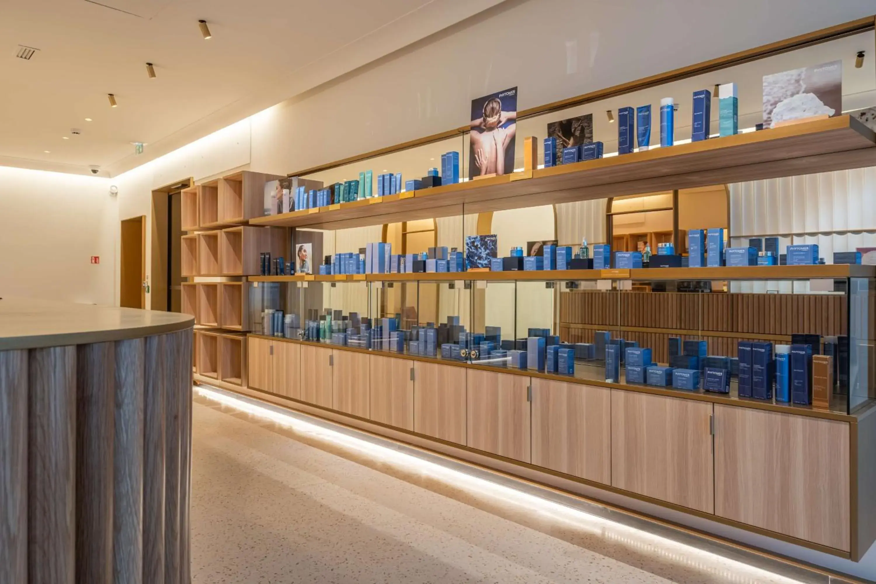 Spa and wellness centre/facilities in Radisson Blu Grand Hotel & Spa, Malo-Les-Bains Spa and wellness centre/facilities in Radisson Blu Grand Hotel & Spa, Malo-Les-Bains