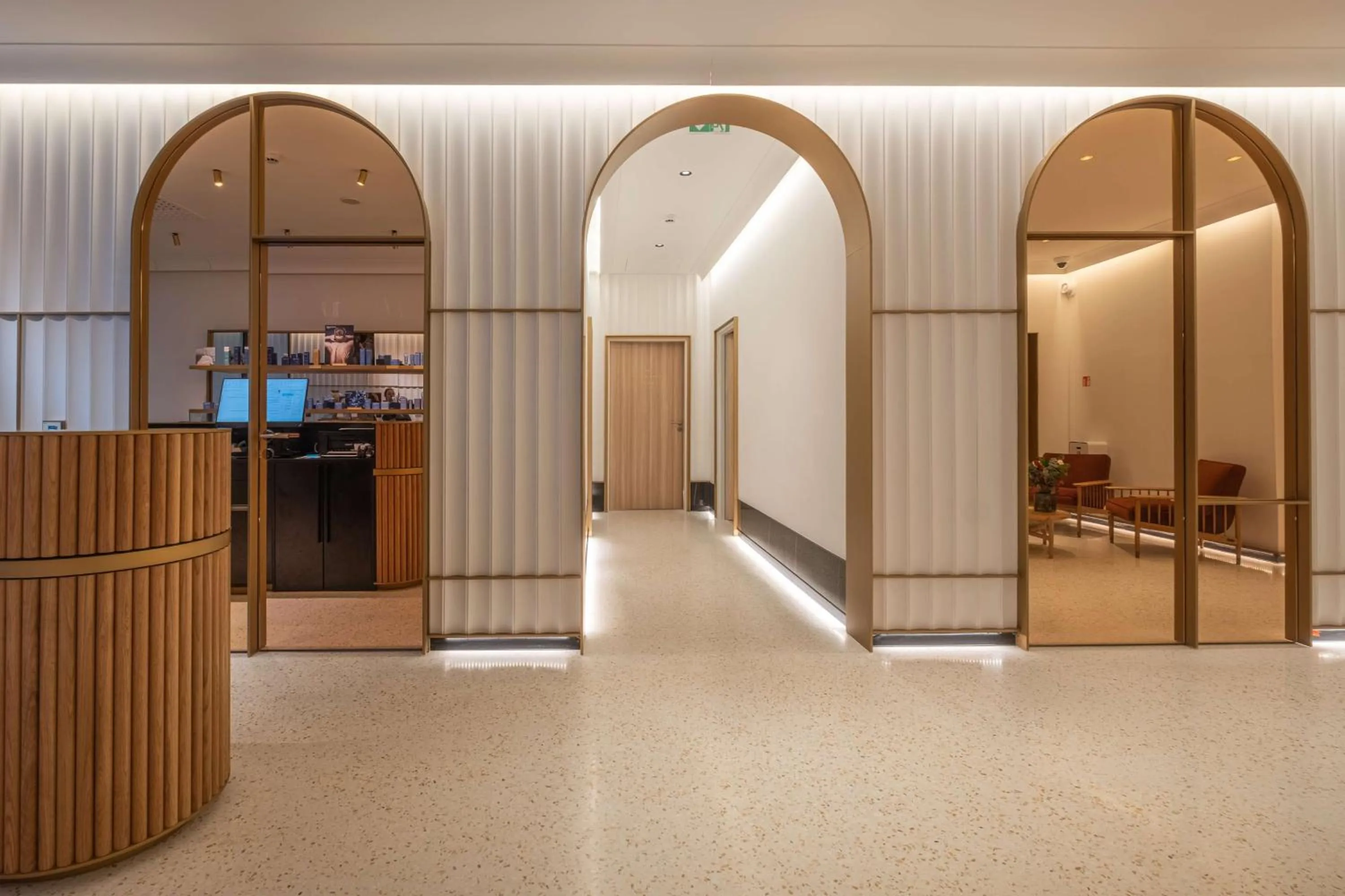 Spa and wellness centre/facilities in Radisson Blu Grand Hotel & Spa, Malo-Les-Bains