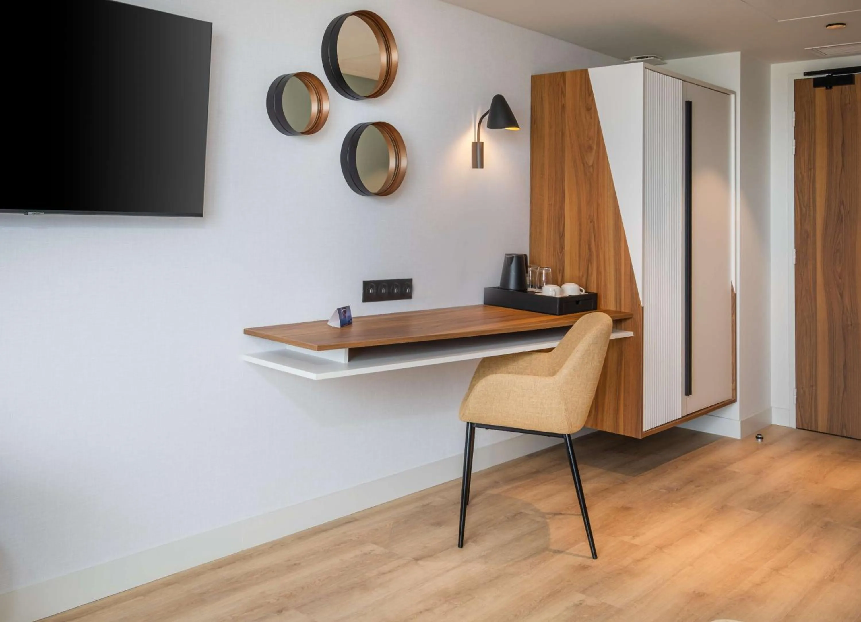 Bedroom in Radisson Blu Grand Hotel & Spa, Malo-Les-Bains