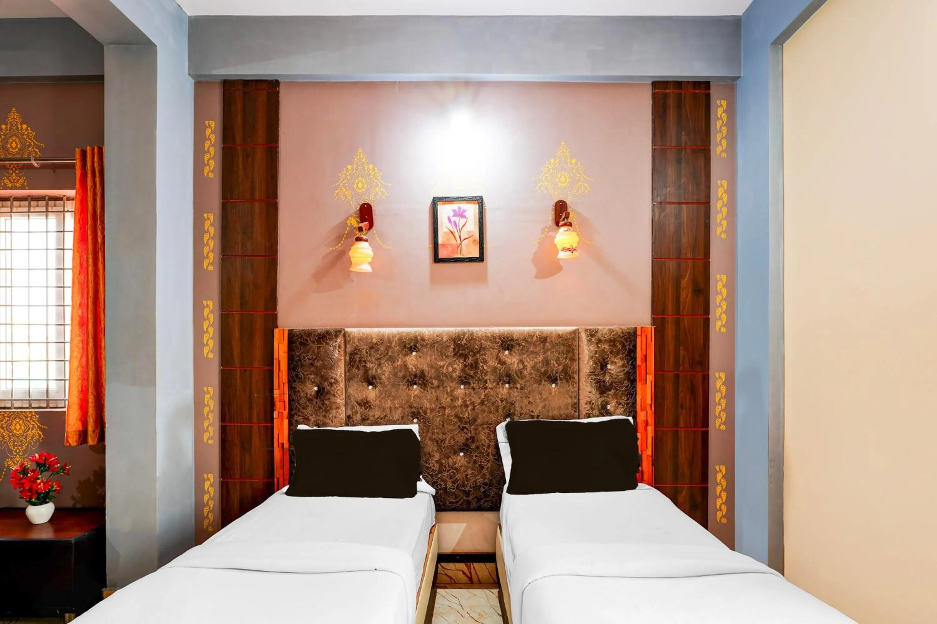 Bedroom in Hotel O SAS ROYAL GALAXY