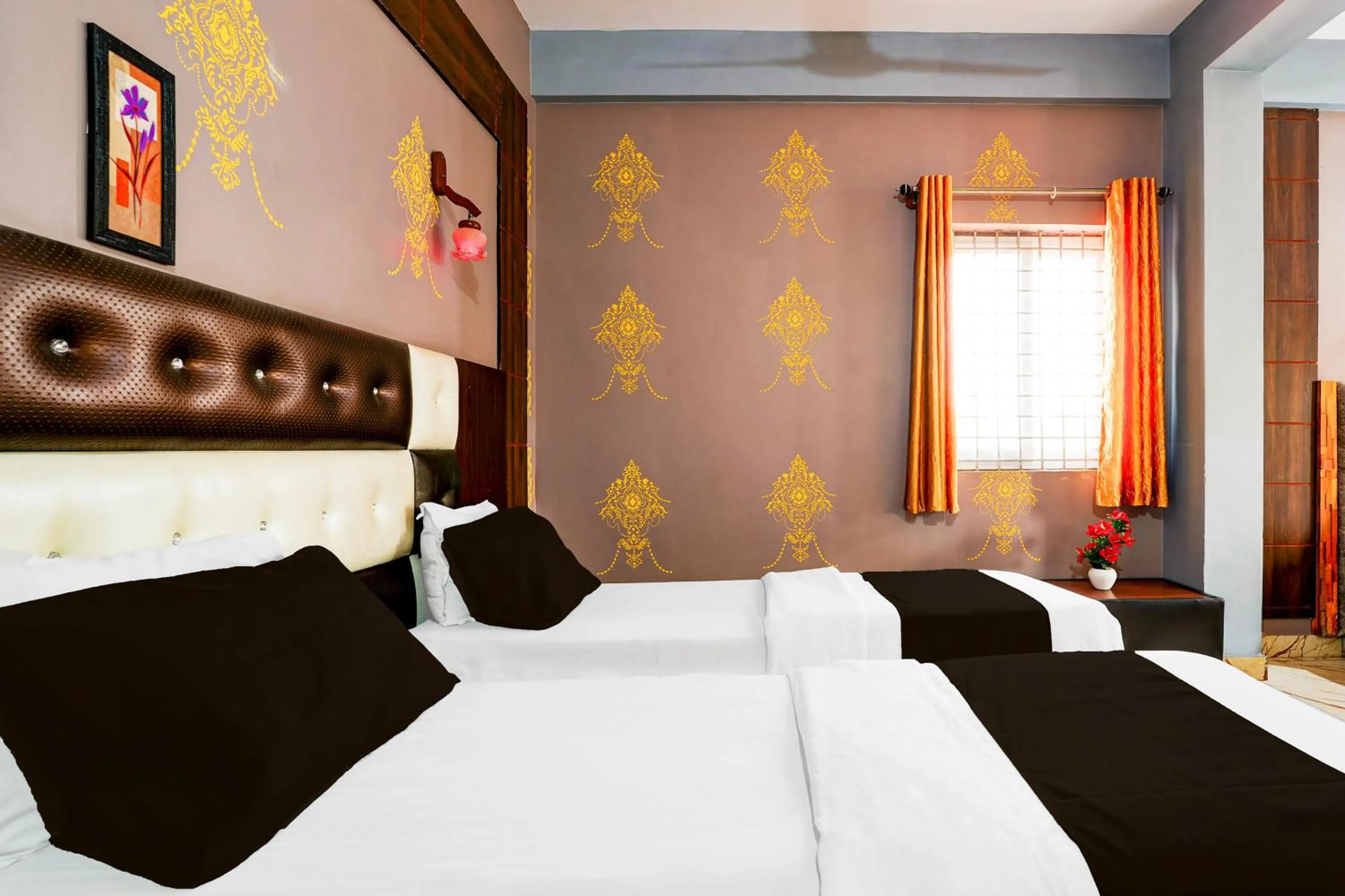 Bedroom in Hotel O SAS ROYAL GALAXY