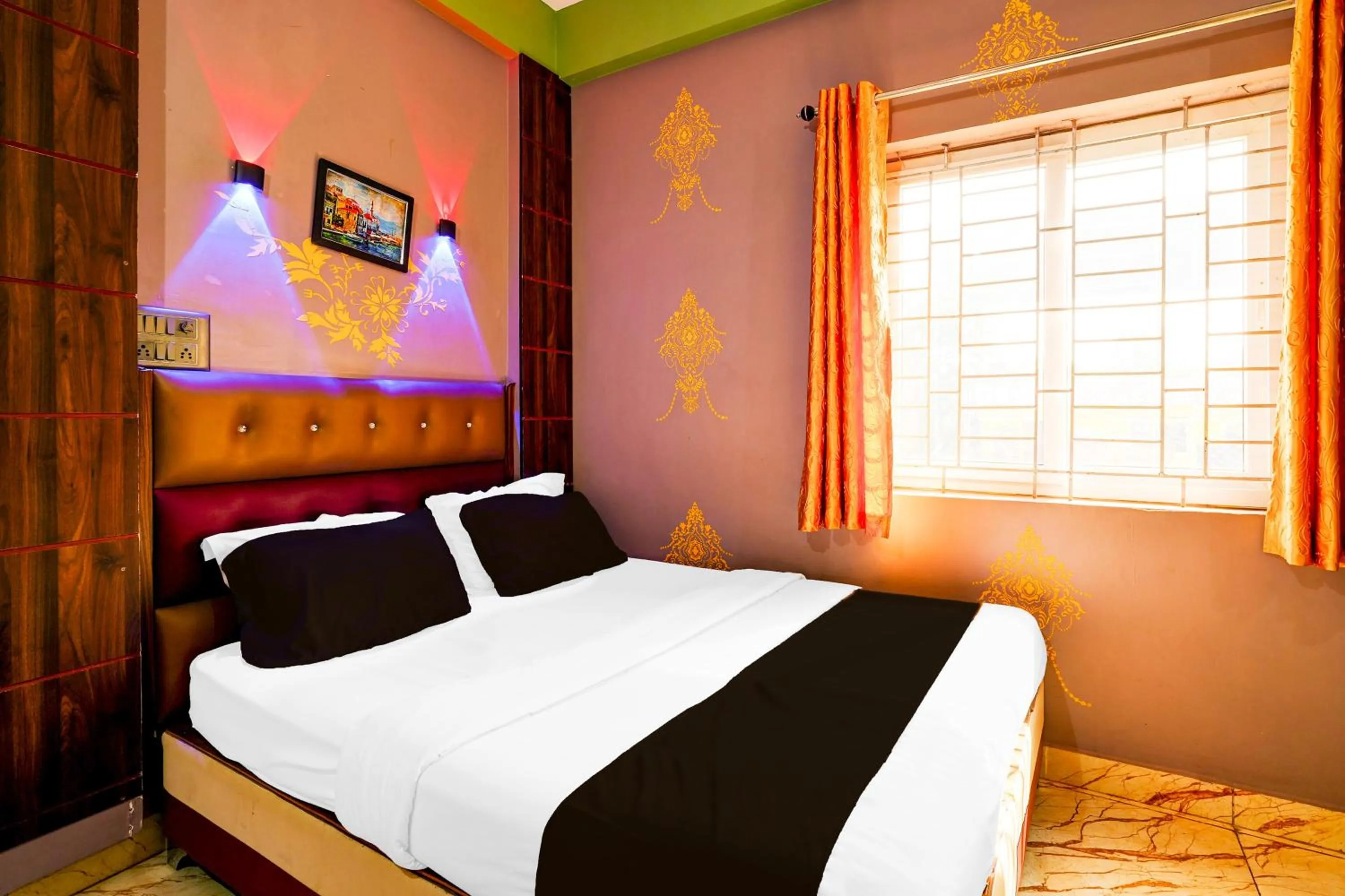 Bedroom in Hotel O SAS ROYAL GALAXY