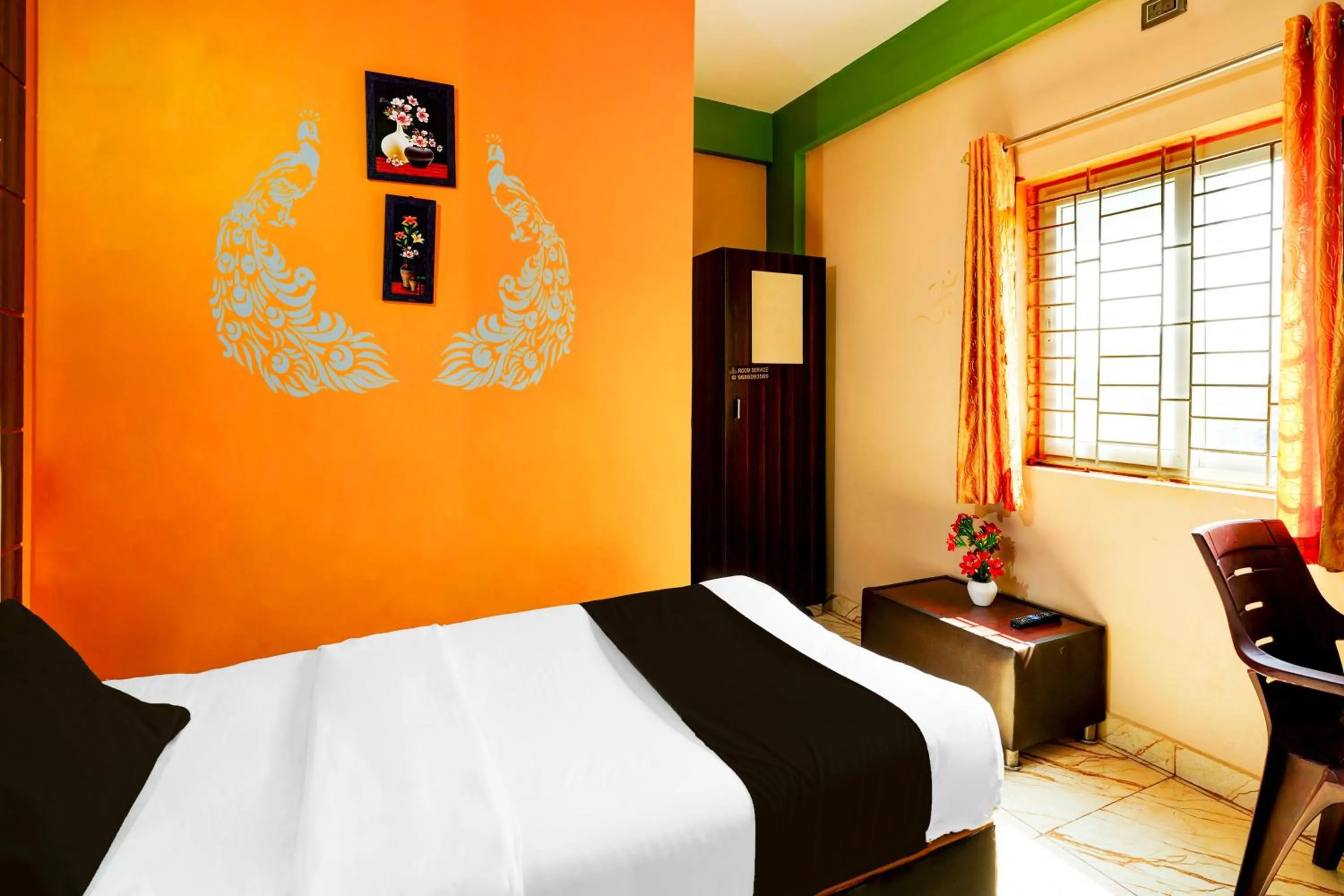 Bedroom in Hotel O SAS ROYAL GALAXY