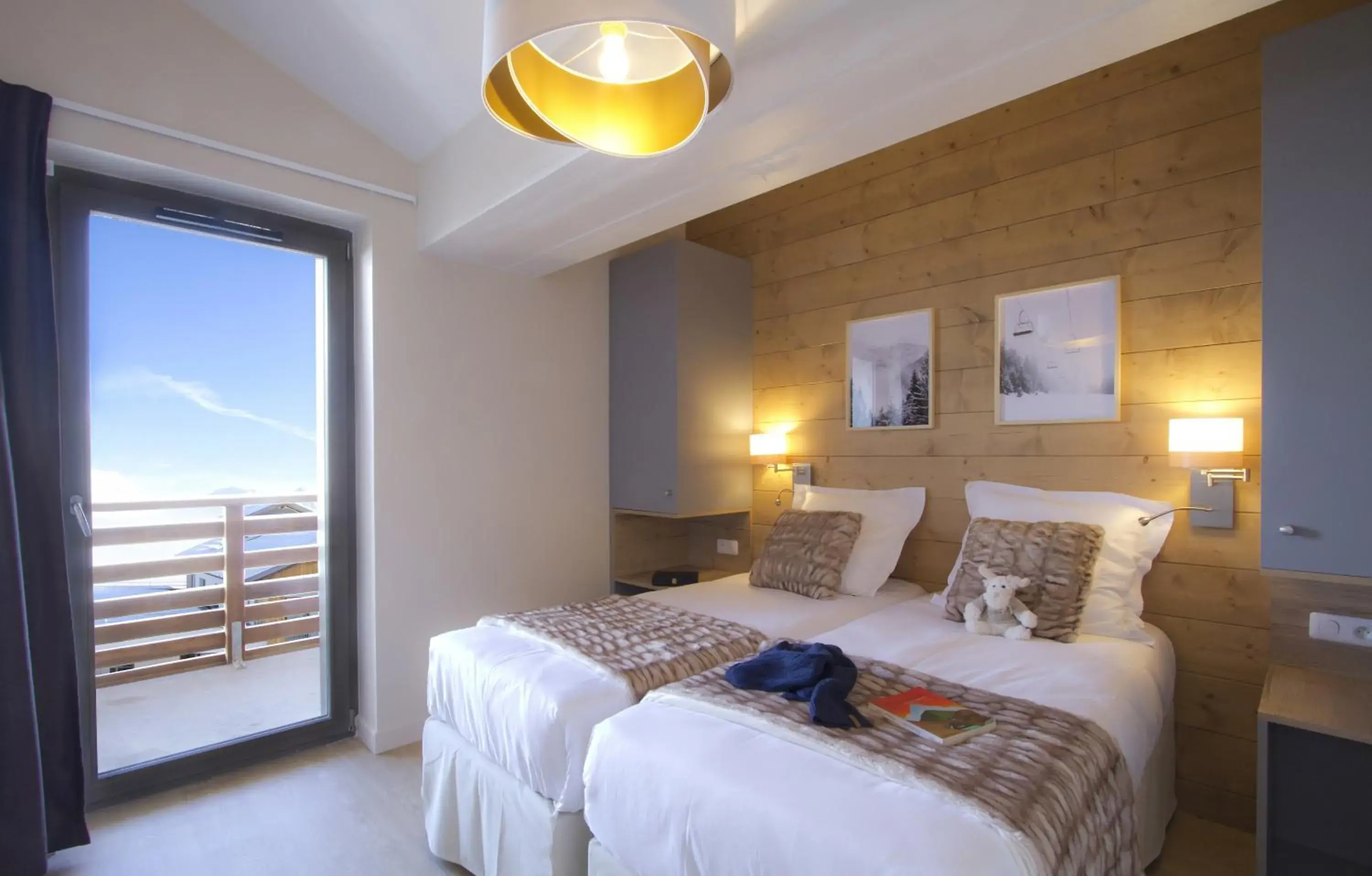 Bedroom, Bed in Résidence Prestige Odalys l'Éclose Bedroom, Bed in Résidence Prestige Odalys l'Éclose