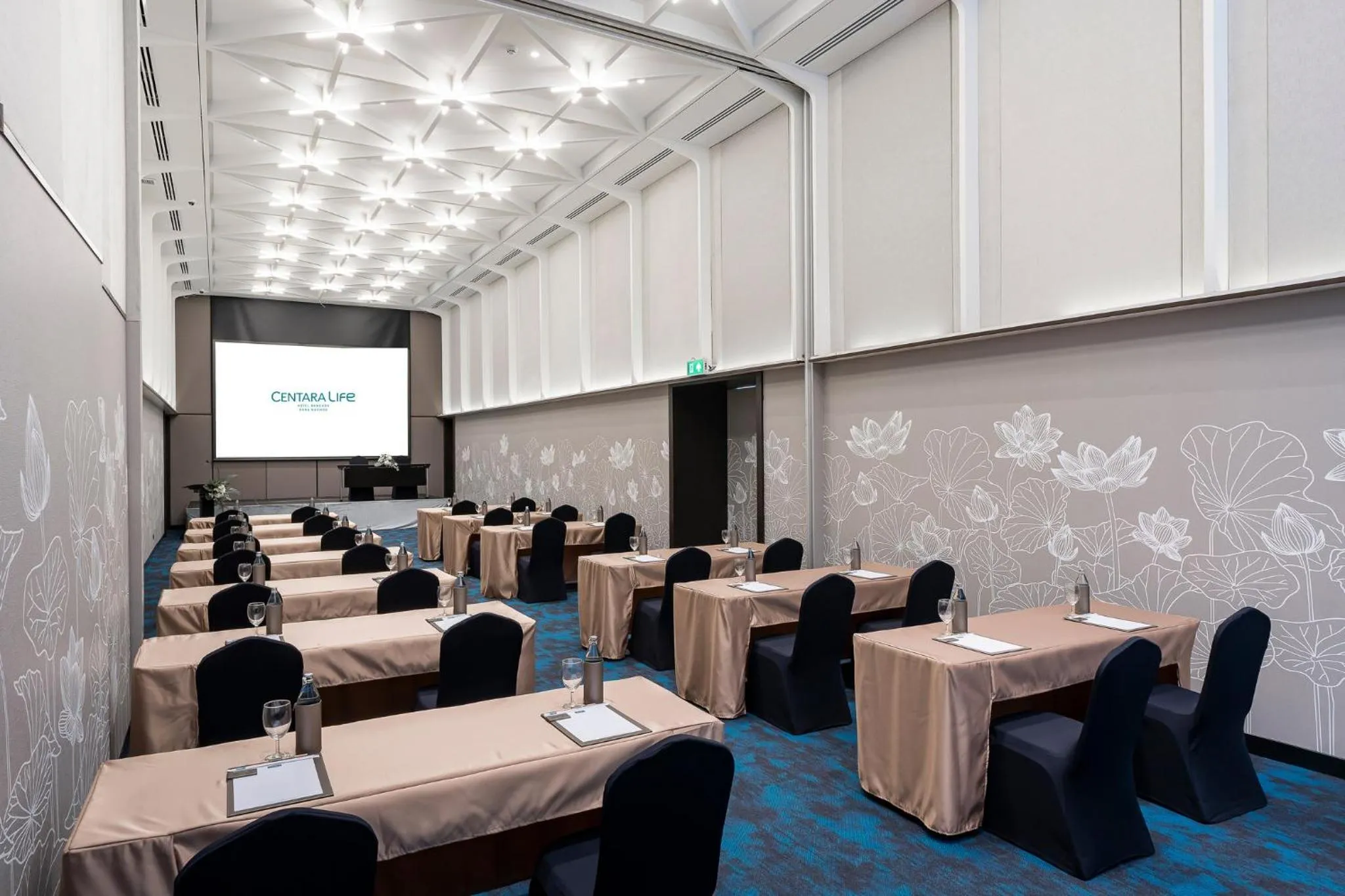 Meeting/conference room in Centara Life Hotel Bangkok Phra Nakhon