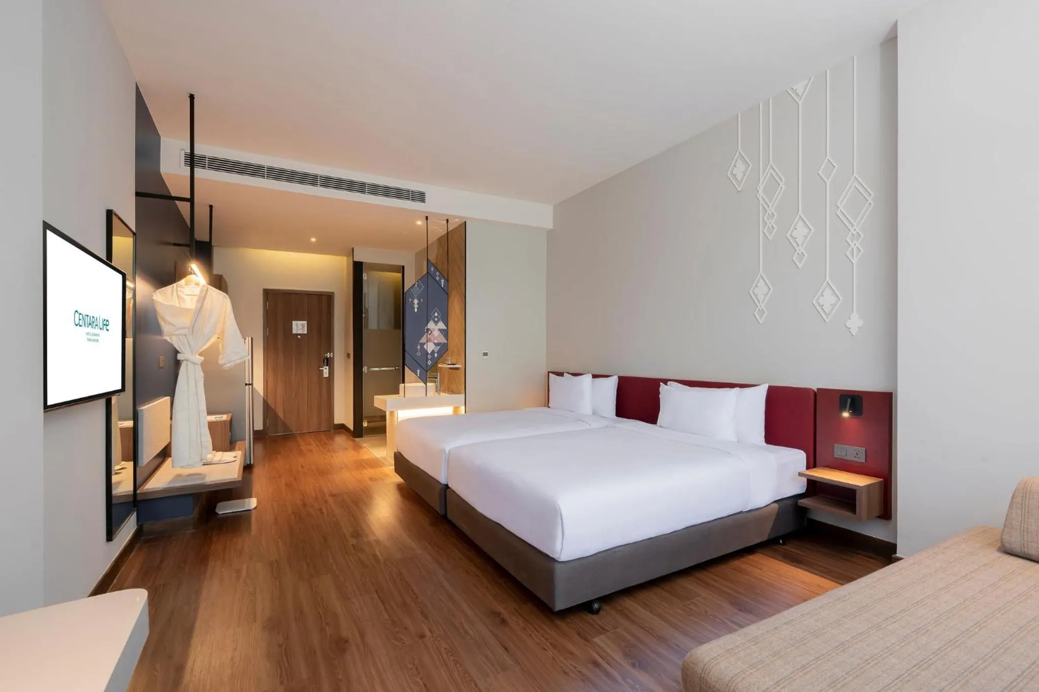 Photo of the whole room, Bed in Centara Life Hotel Bangkok Phra Nakhon