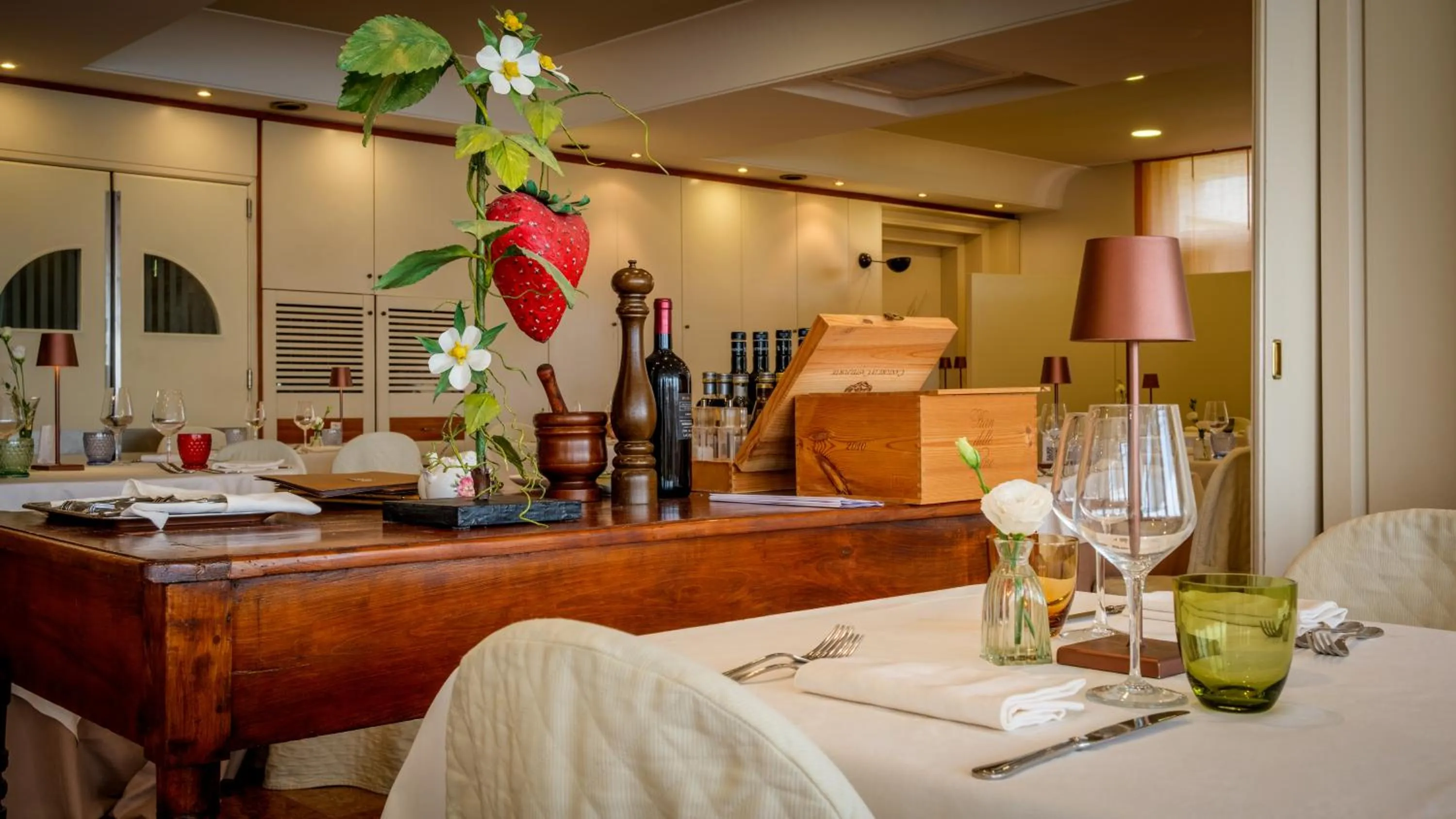 Restaurant/places to eat in Hotel Umbria