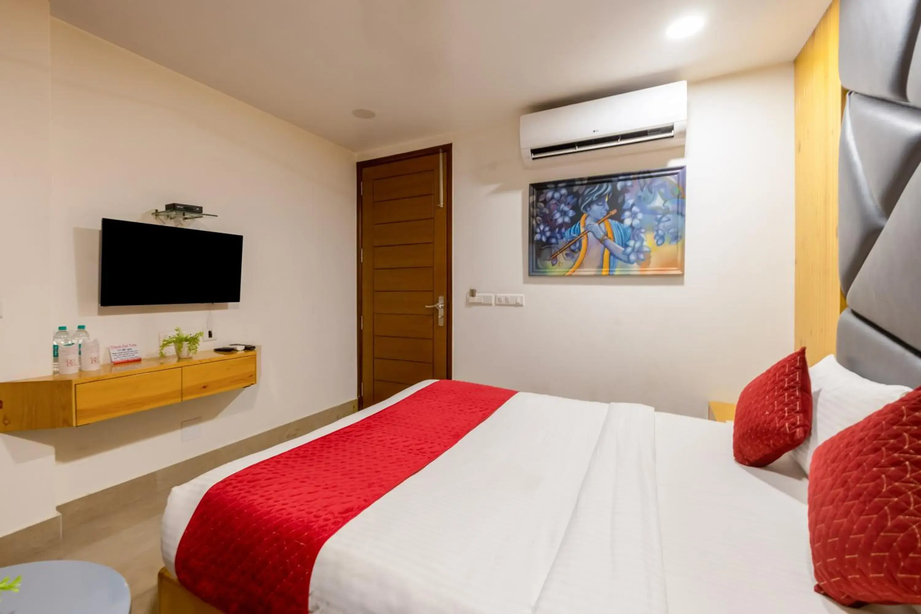 Deluxe Double Room in RR Residency Deluxe Double Room in RR Residency