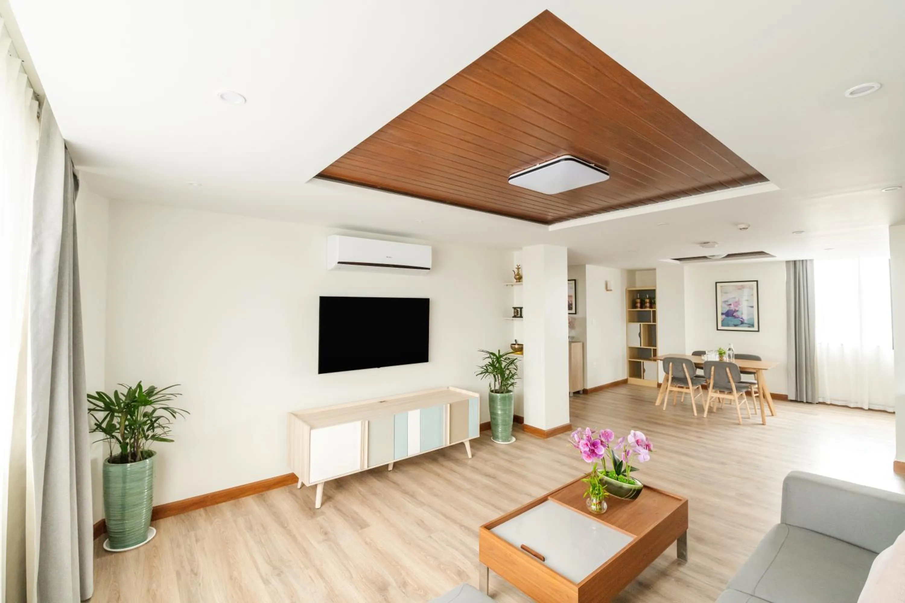 TV and multimedia in Mila Hotel