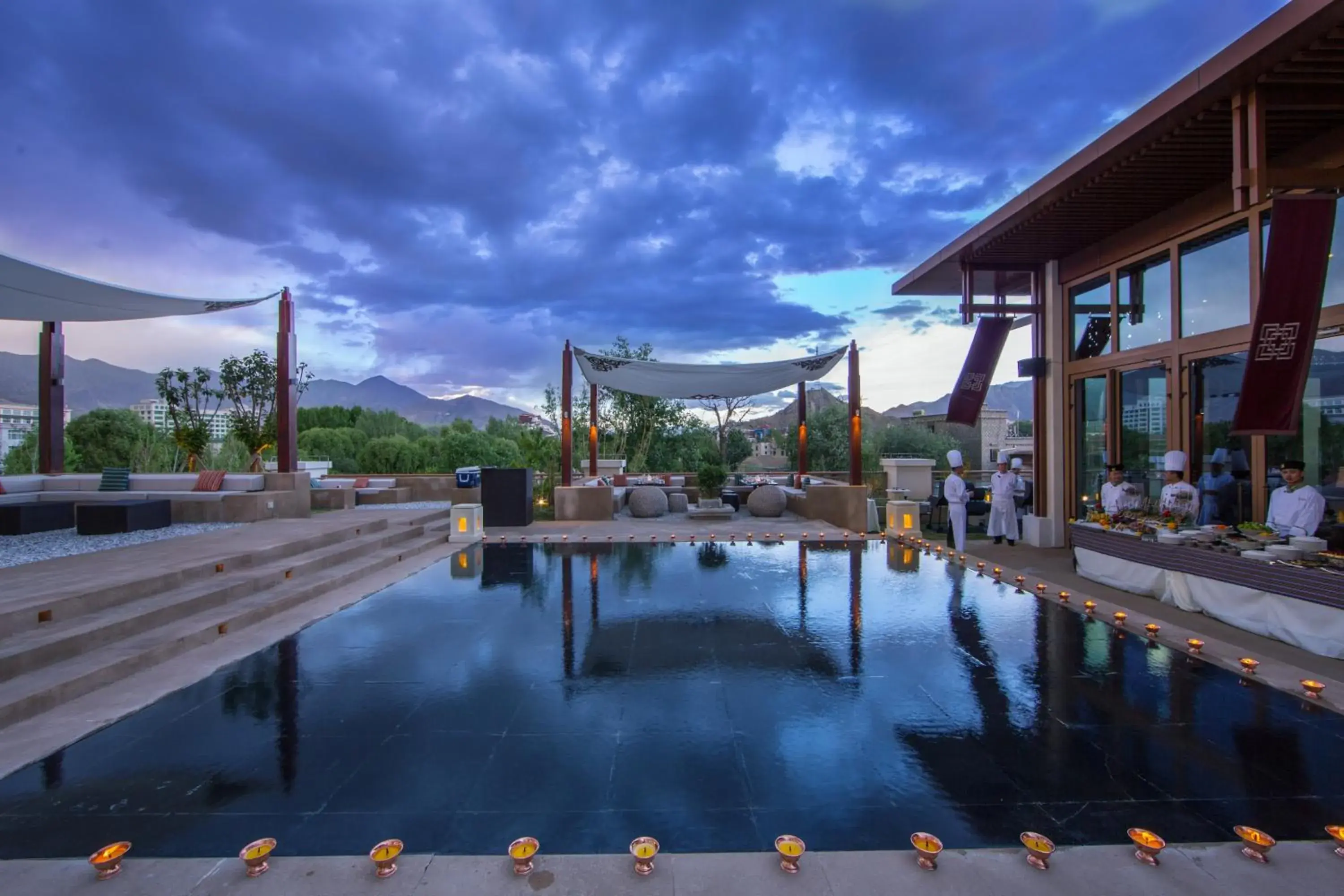 Restaurant/places to eat in Shangri-La Lhasa Restaurant/places to eat in Shangri-La Lhasa