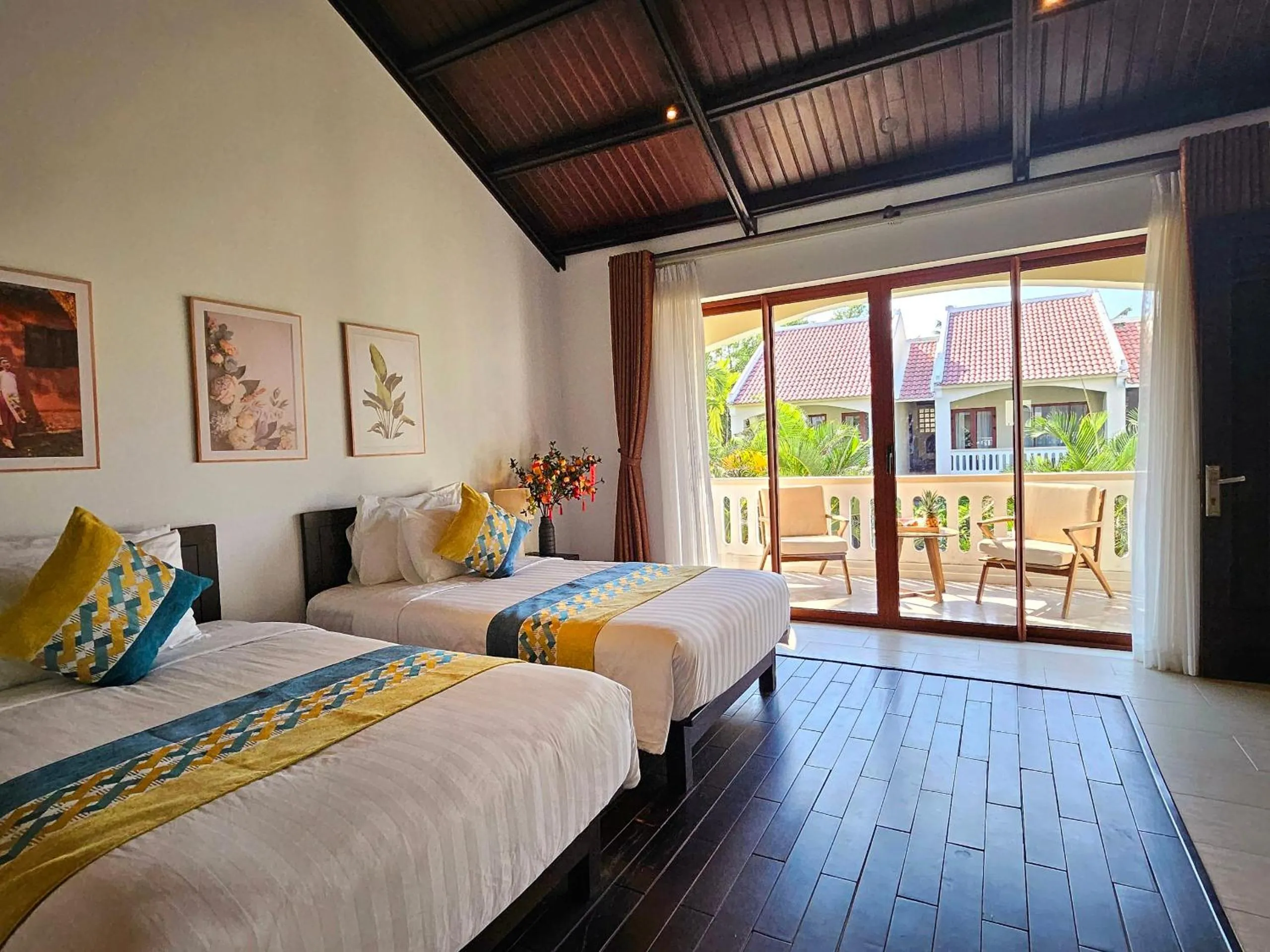 Twin Room with Pool View in Én Retreat Hoi An