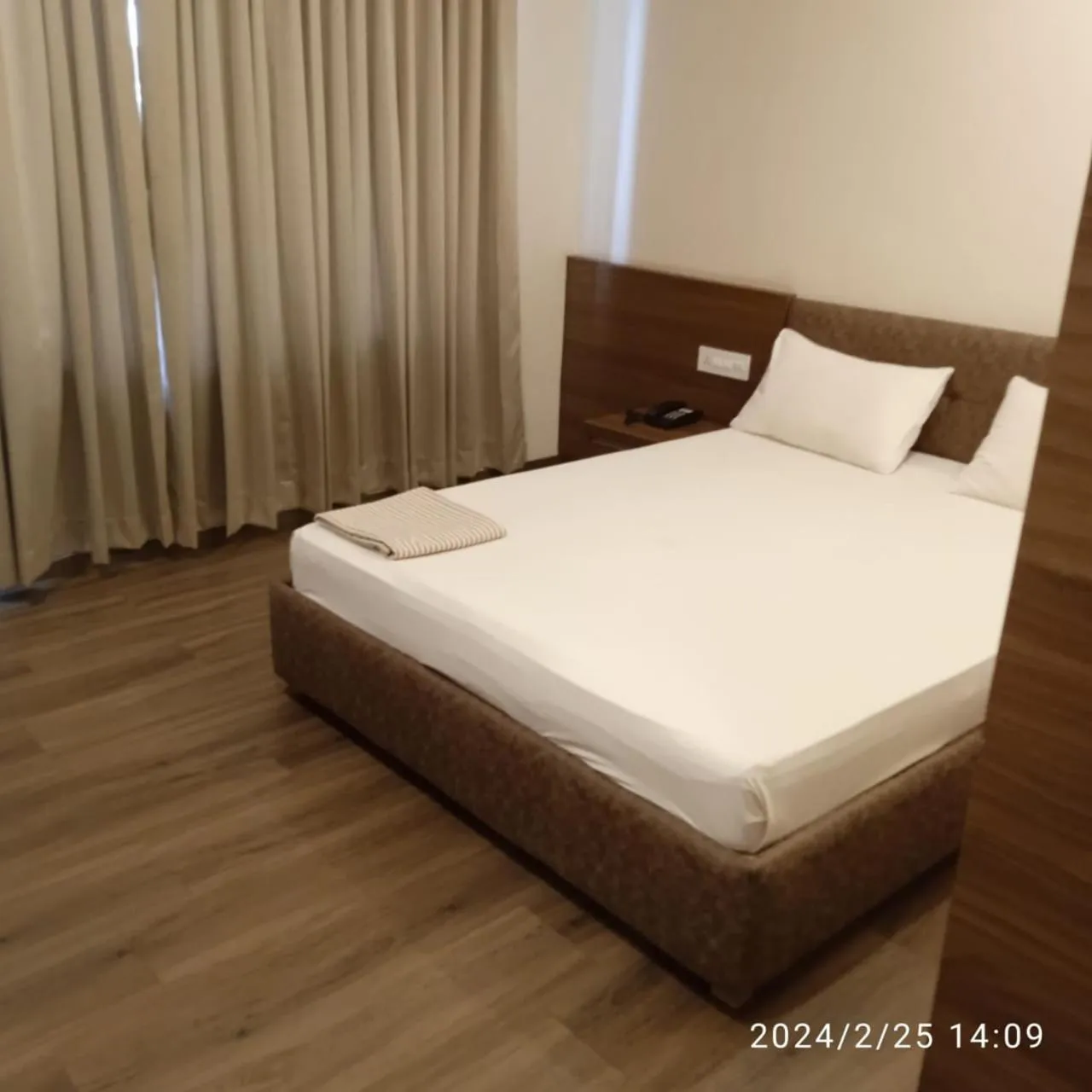 Bed in Hotel Bekal International