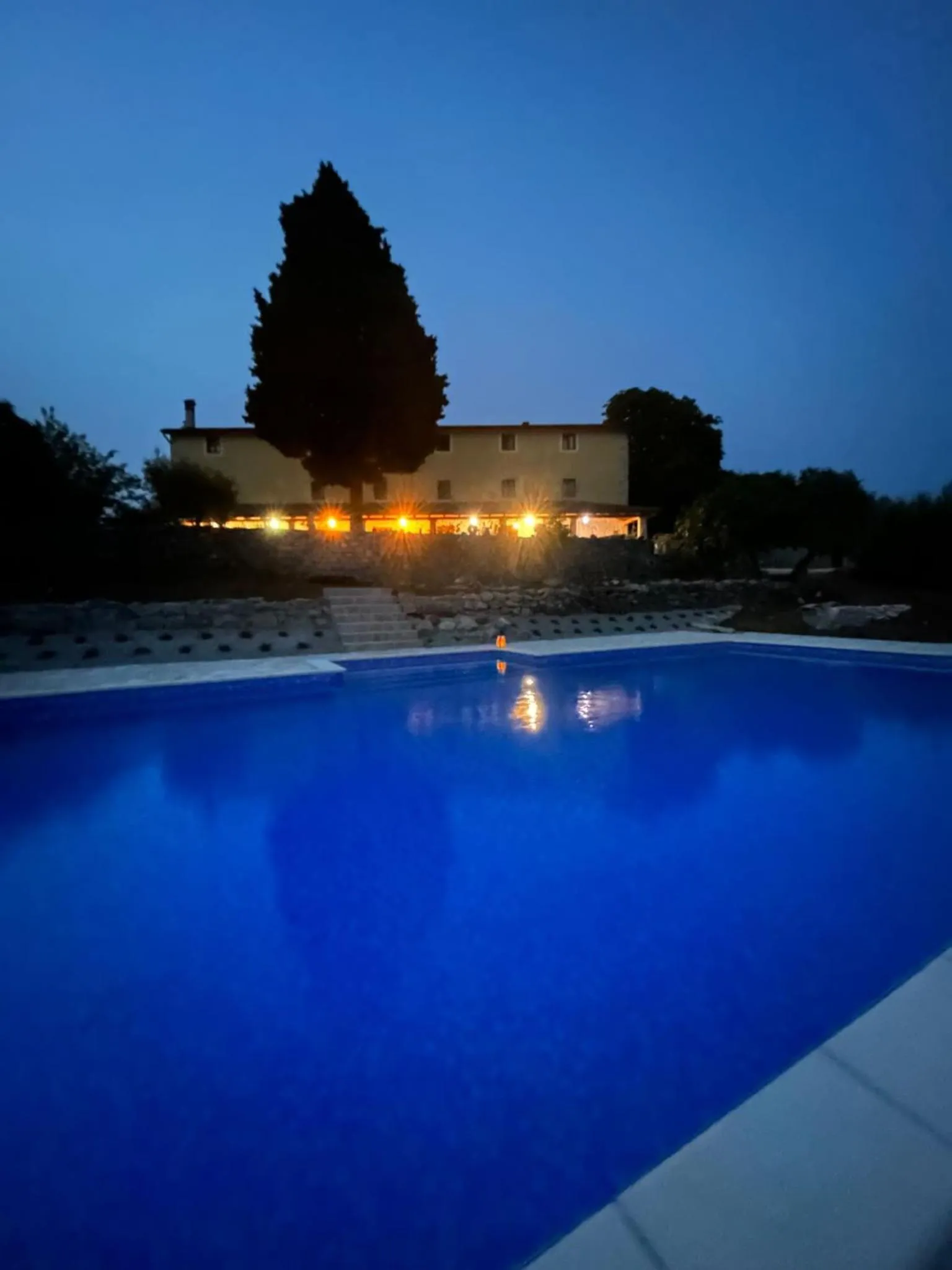 Pool view in Villa Calussovo