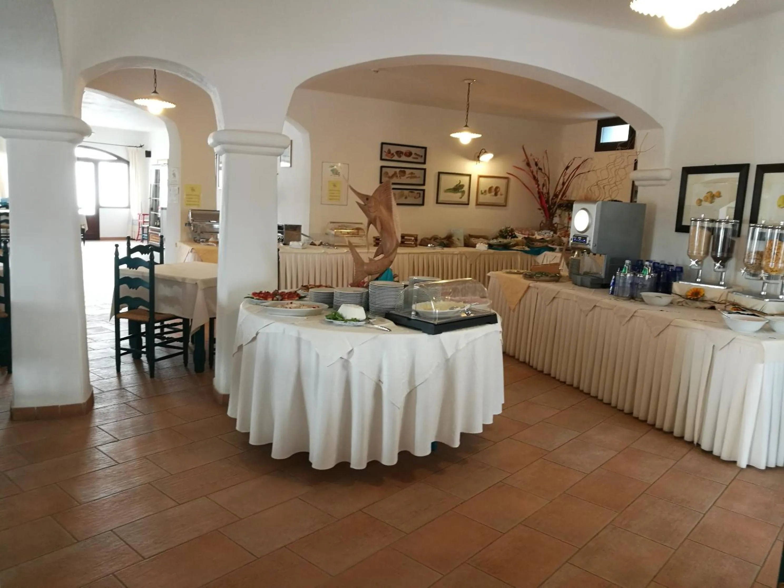 Continental breakfast in Hotel Resort Nuraghe Arvu