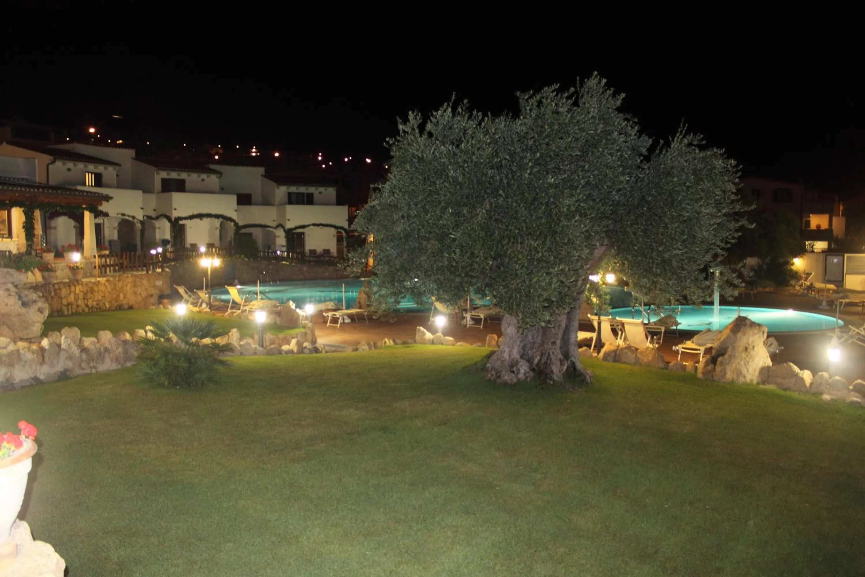 Garden in Hotel Resort Nuraghe Arvu